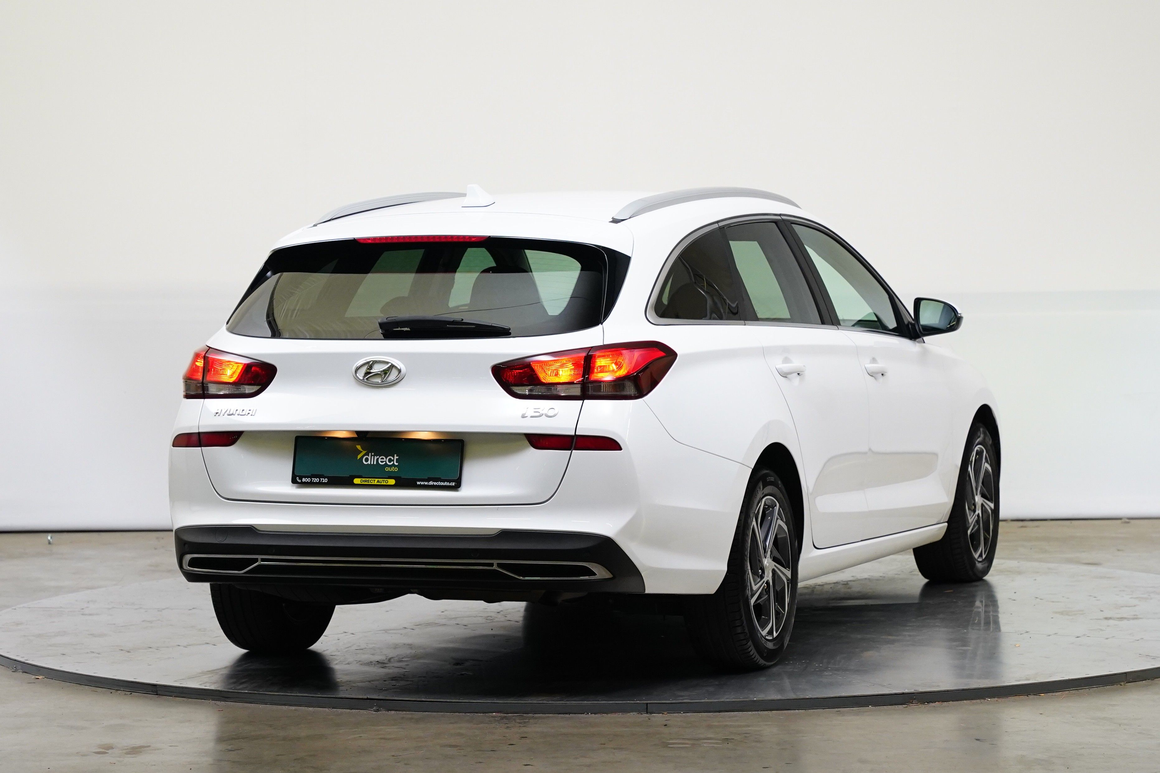 Hyundai i30, 1.6 CRDi 85 kW Smart - fotka 2