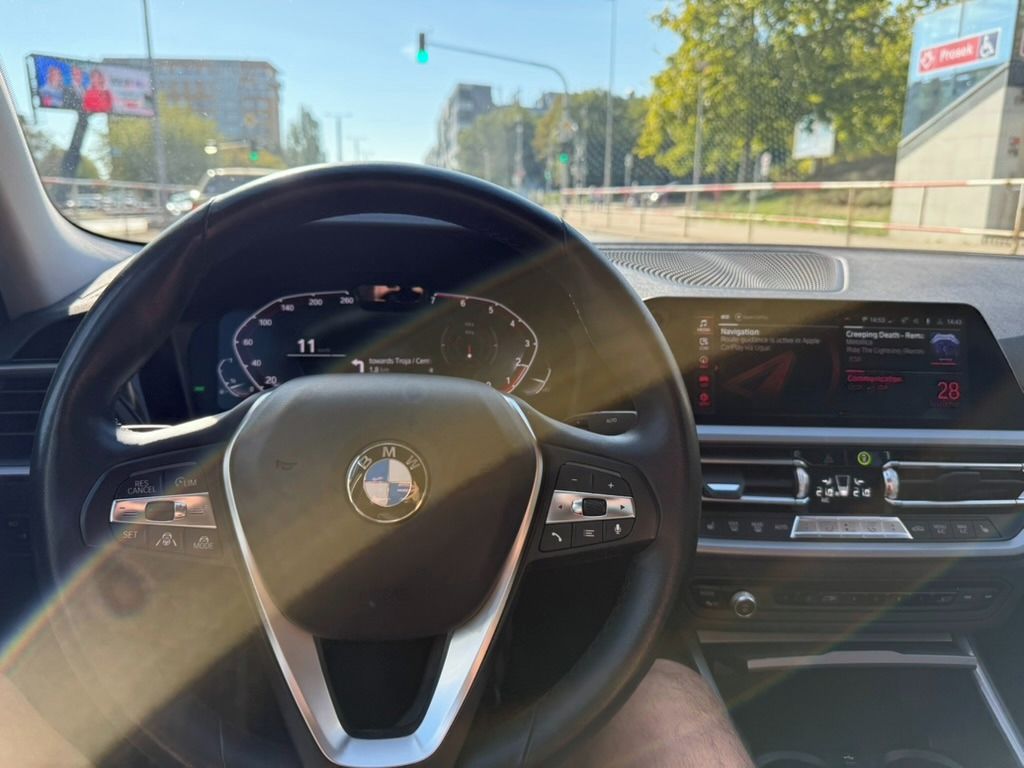 BMW Řada 3, BMW 320i xDrive - fotka 6