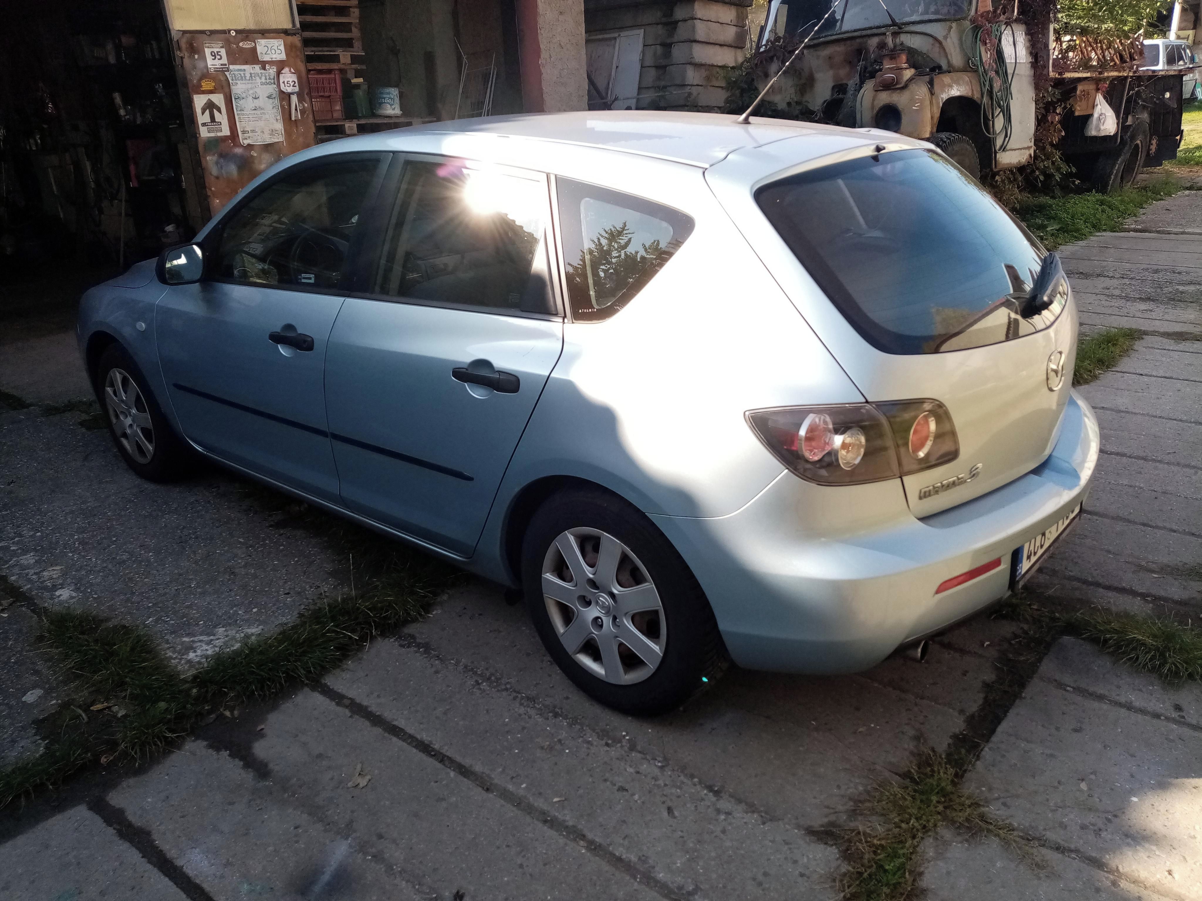 Mazda 3 - fotka 3