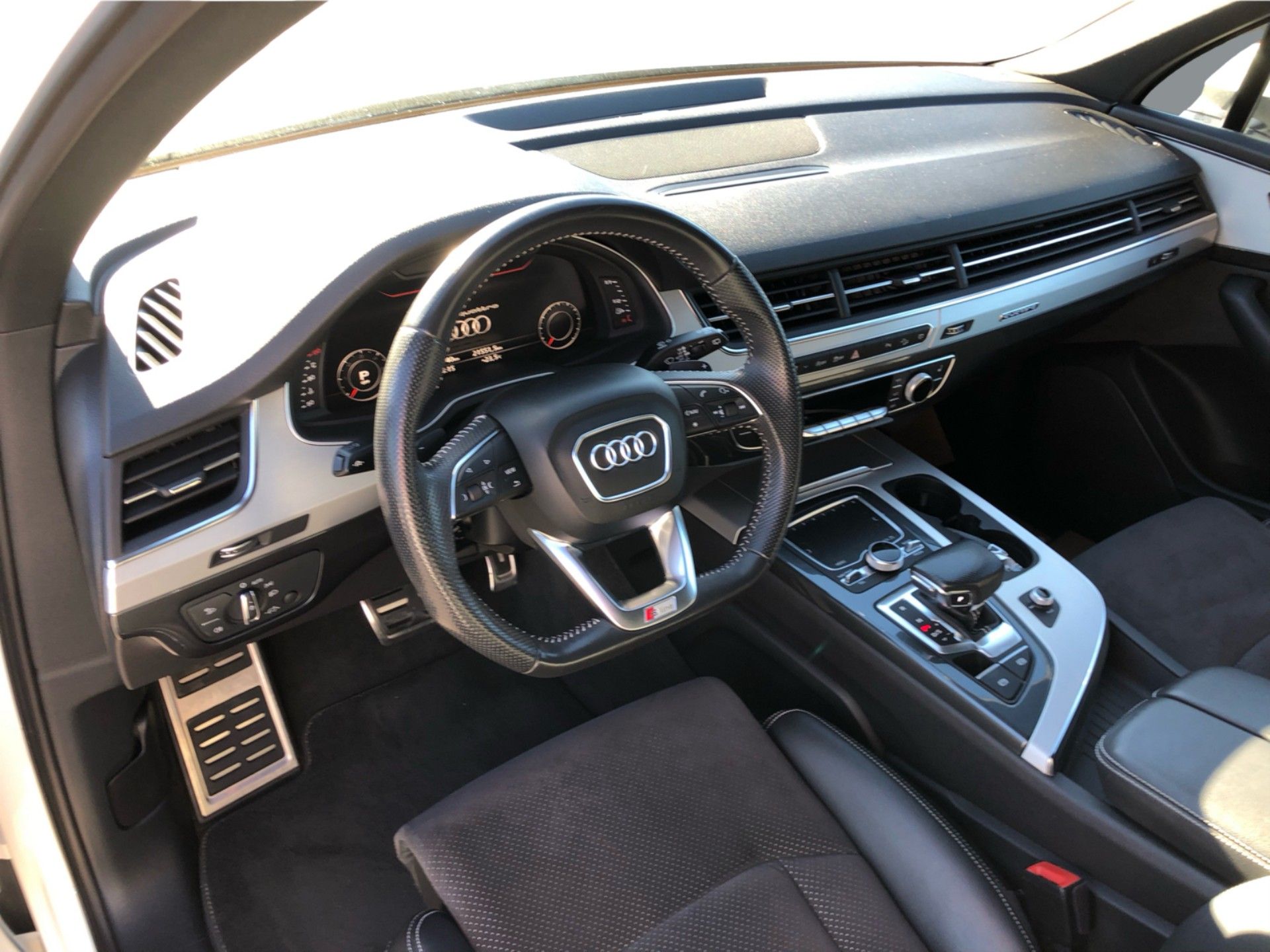 Audi Q7, 3.0TDi S-LINE - fotka 5