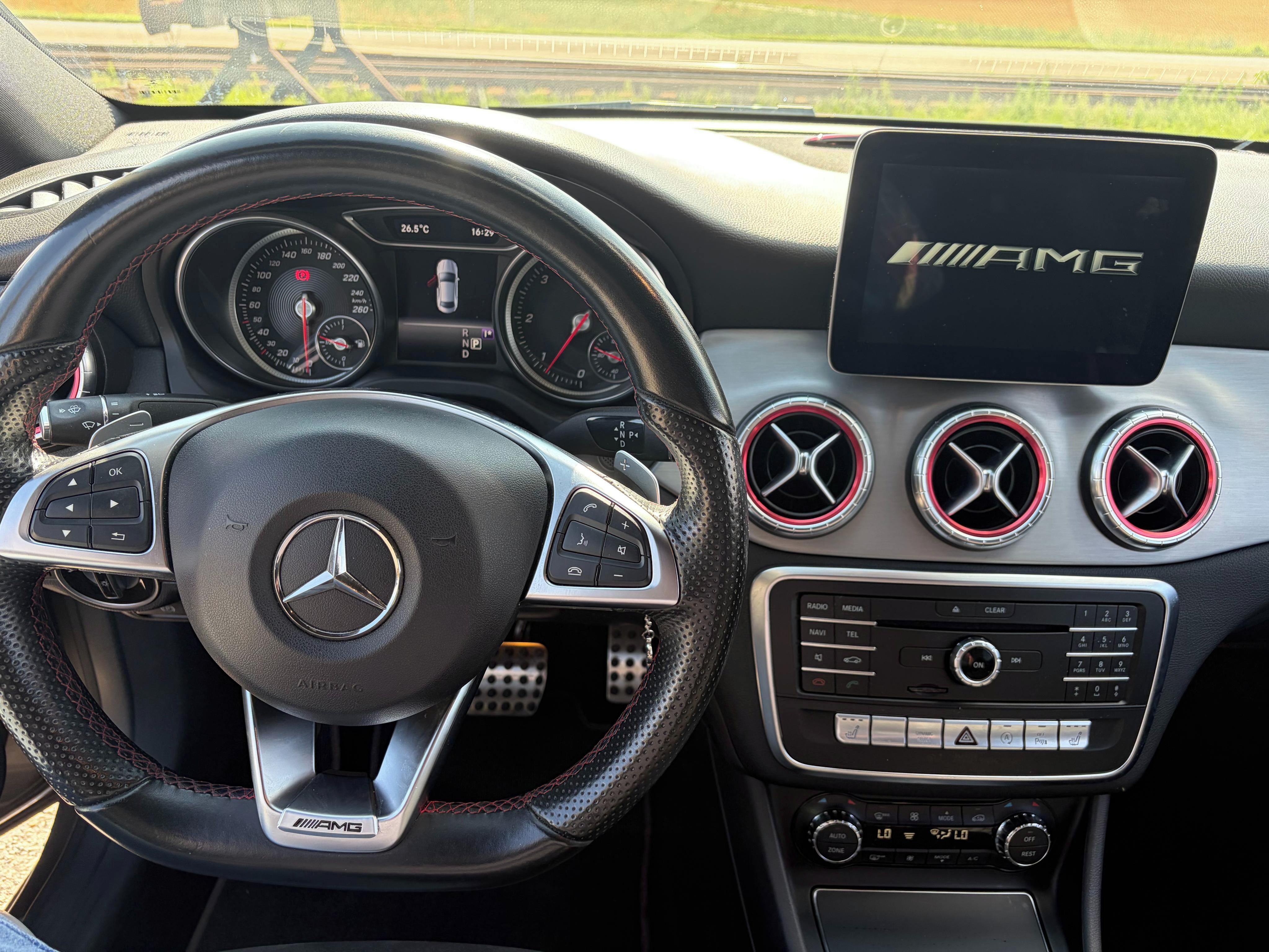 Mercedes-Benz CLA, AMG paket - fotka 6