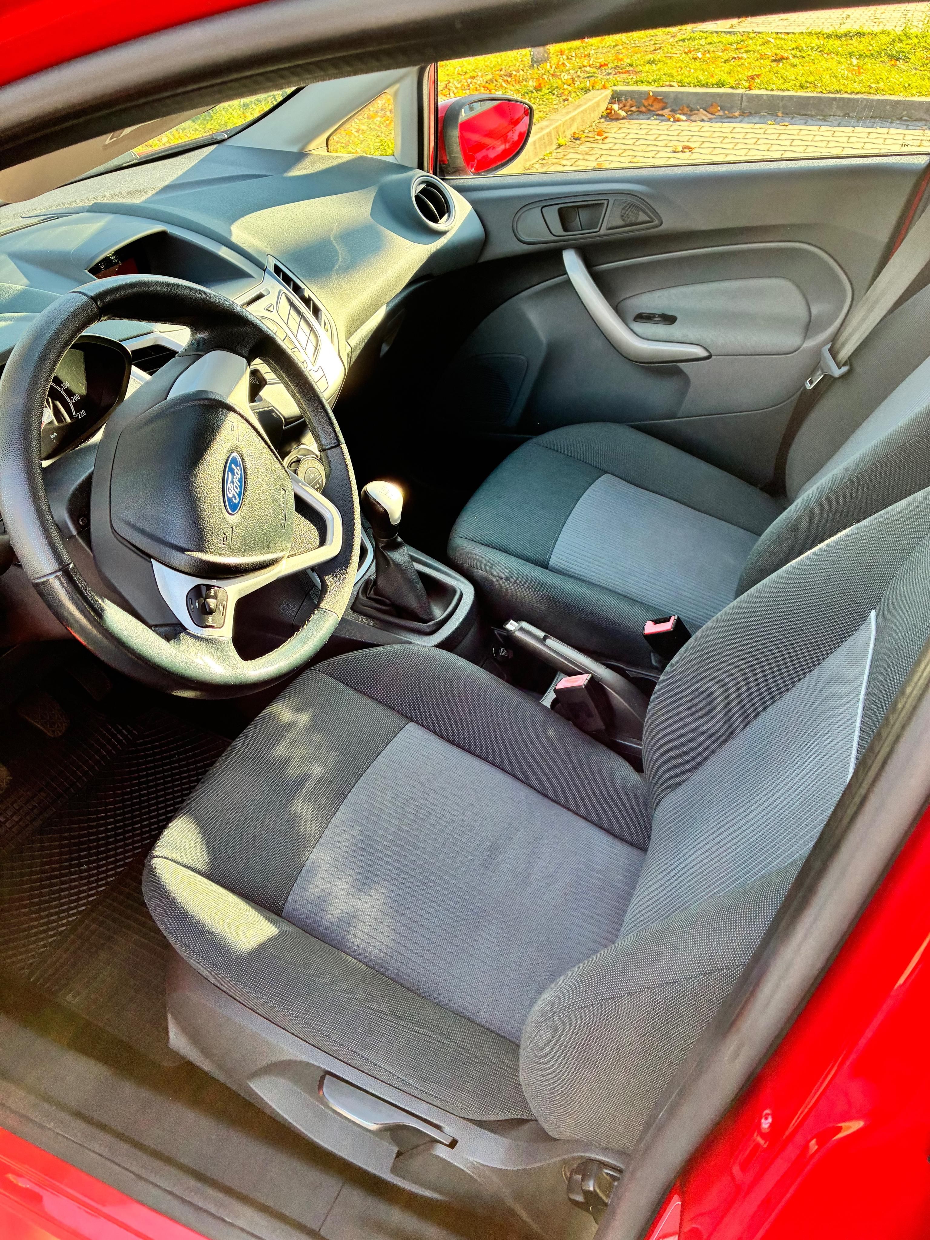 Ford Fiesta - fotka 6