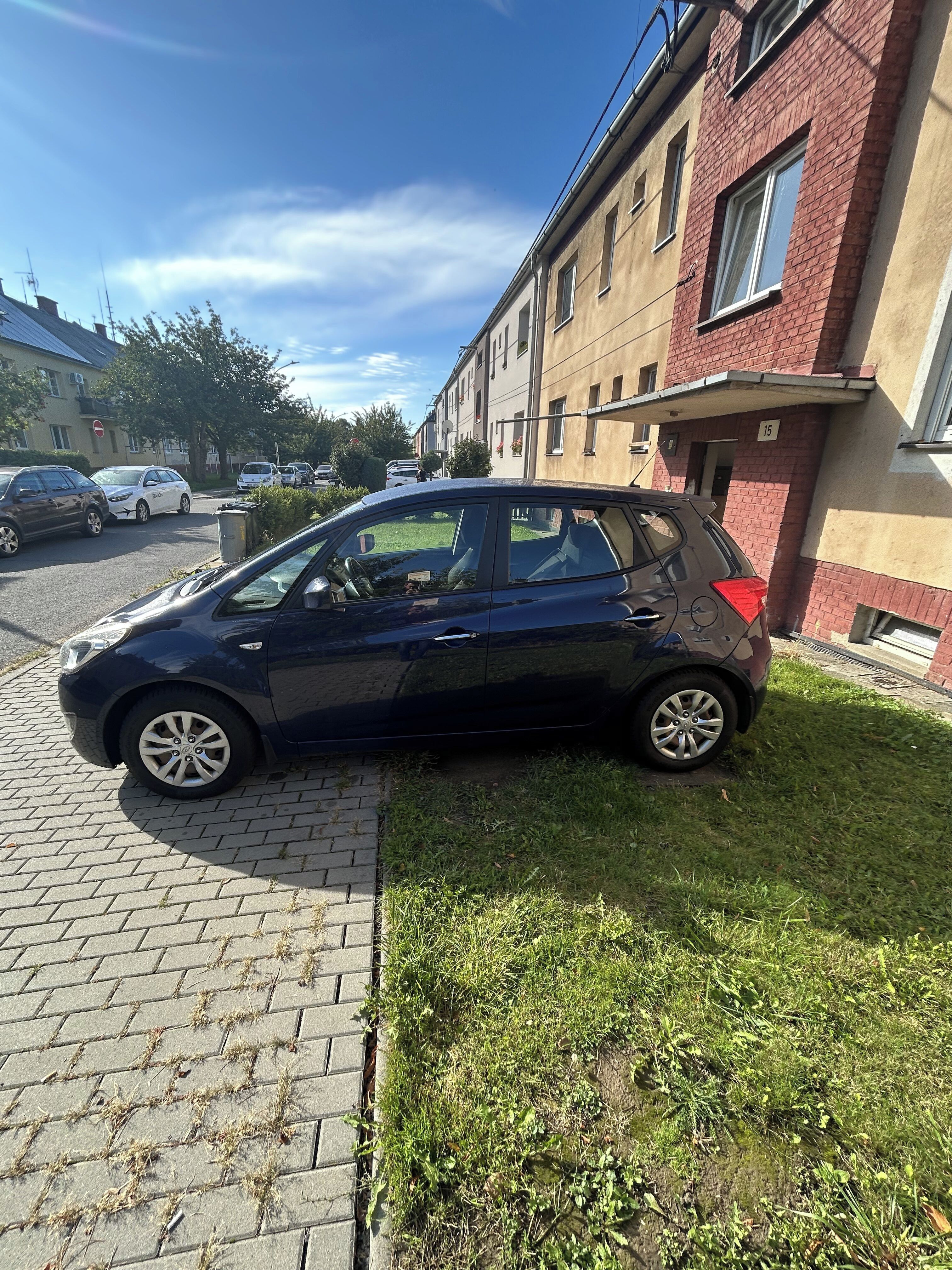 Hyundai ix20, 1.6 CVVT (92 kW) servis knížka - fotka 3