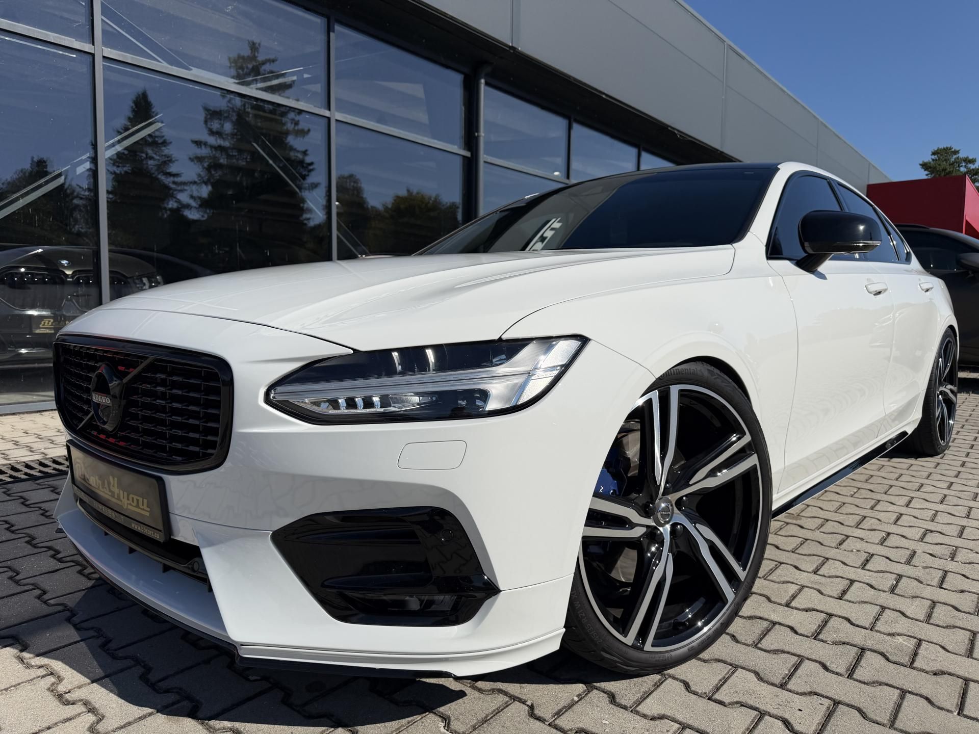 Volvo S90, 228kW T6 AWD R-DESIGN HUD K360