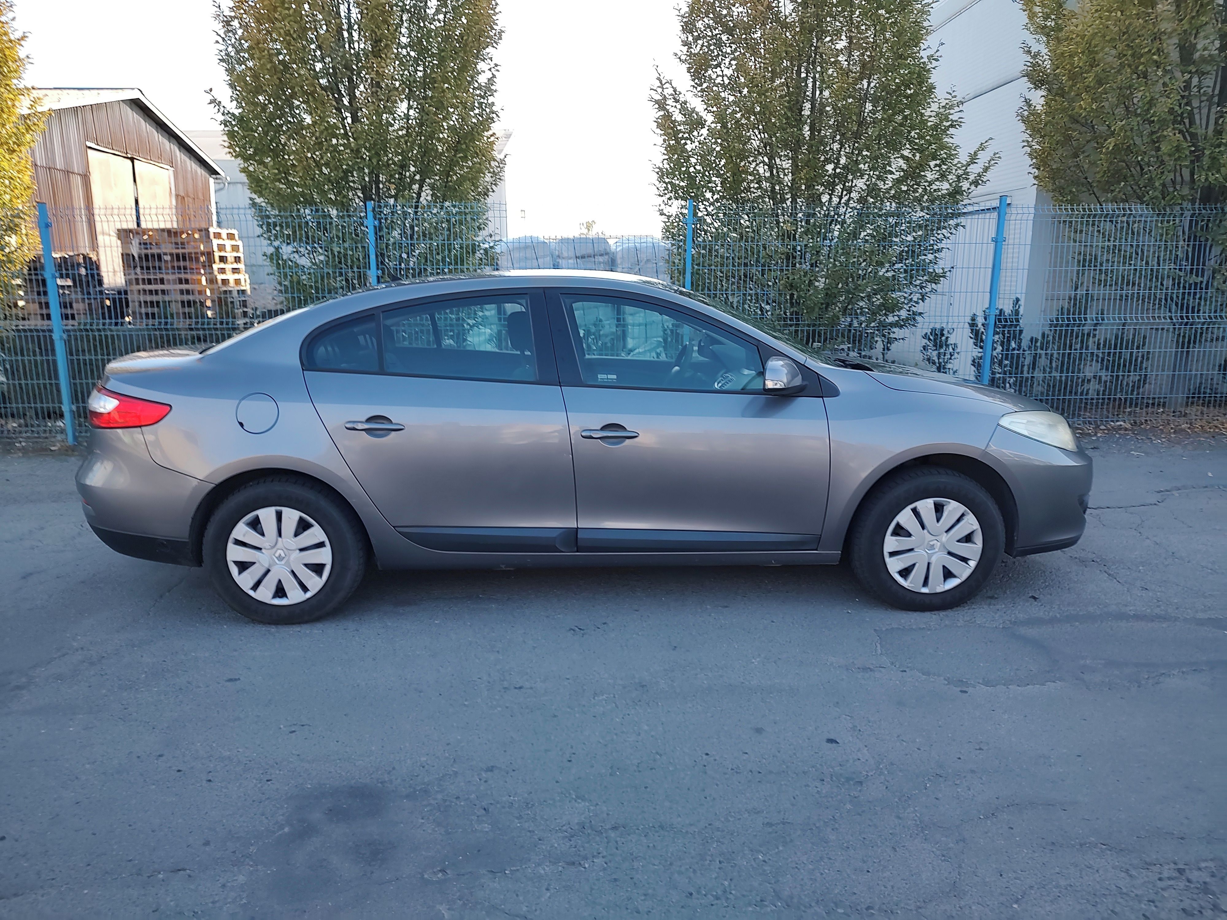 Renault Fluence, 1,6i + LPG - fotka 4