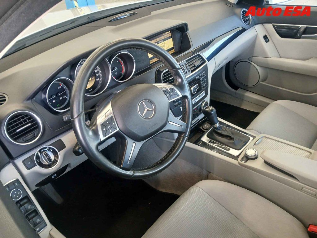 Mercedes-Benz Třídy C, C 250 CDi,1.maj,ČR - fotka 3