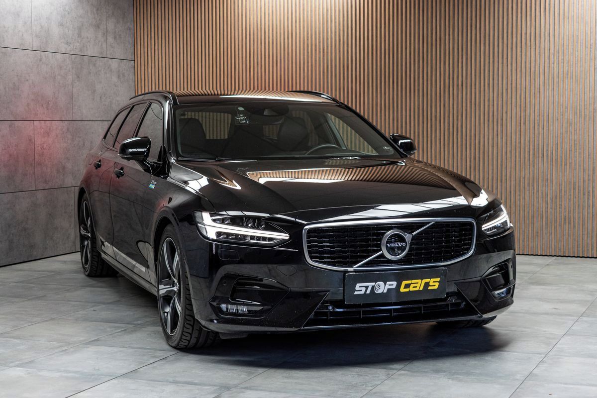 Volvo V90, D5 AWD R-DESIGN*HARMAN/KARDON* - fotka 3