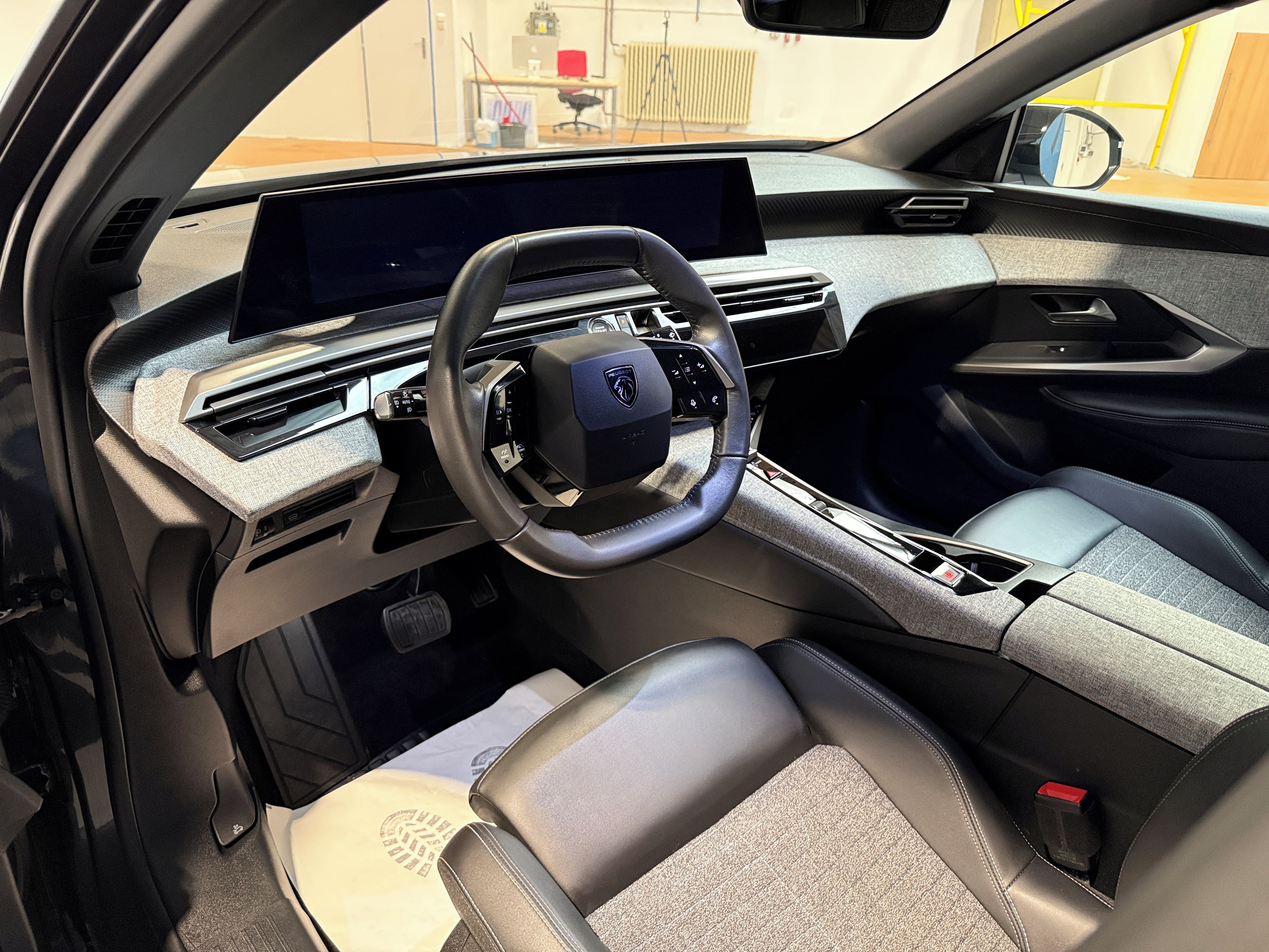Peugeot 5008, ALLURE Hybrid 136 e-DCS6 - fotka 5