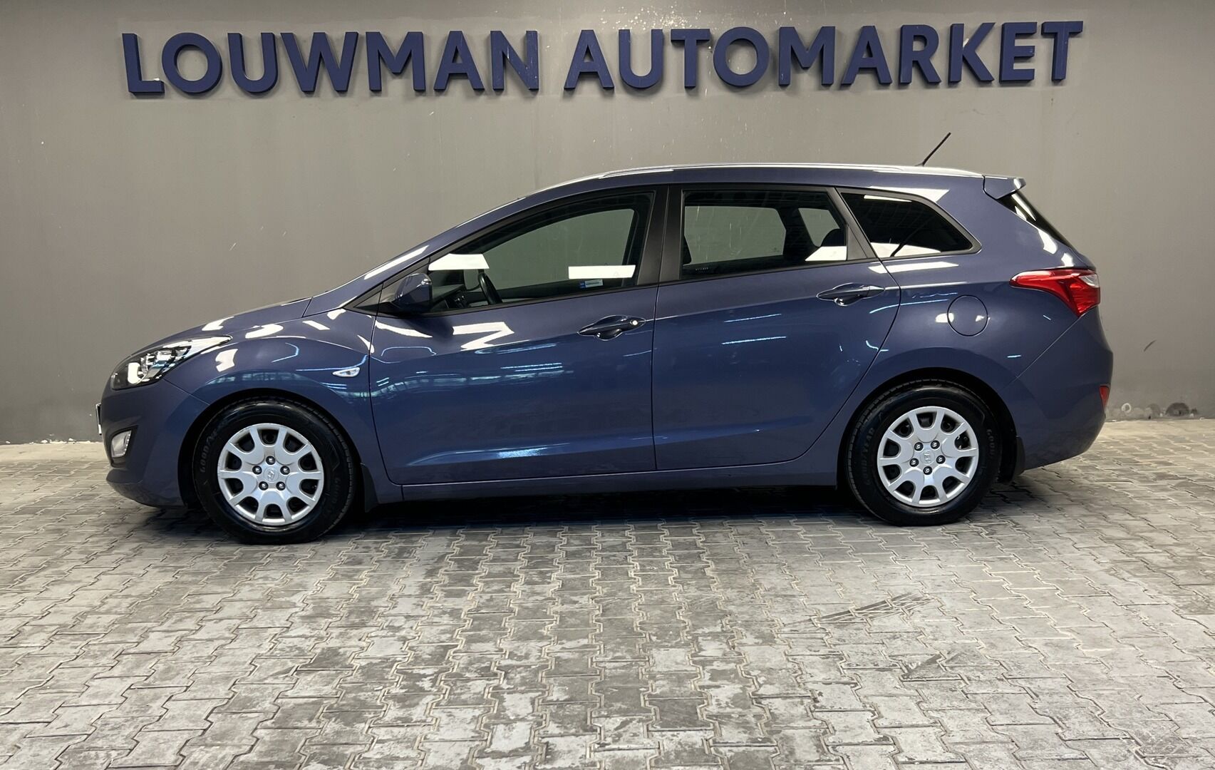 Hyundai i30, TRIKOLOR - fotka 3