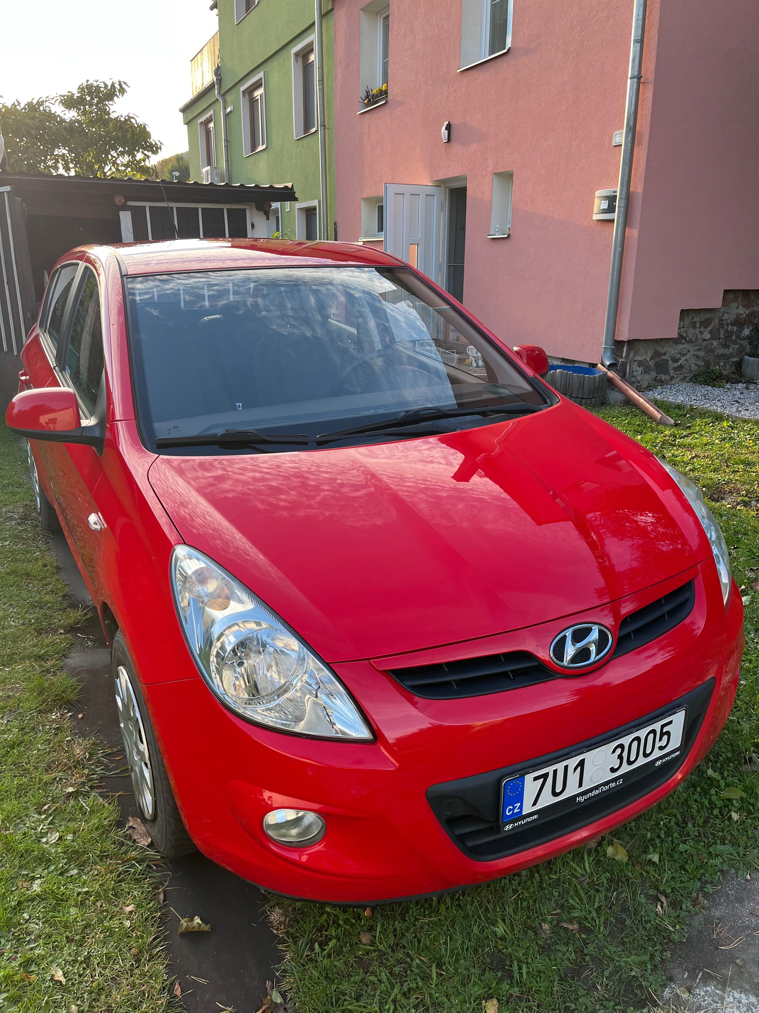 Hyundai i20, 75 917 km, servisováno - fotka 2