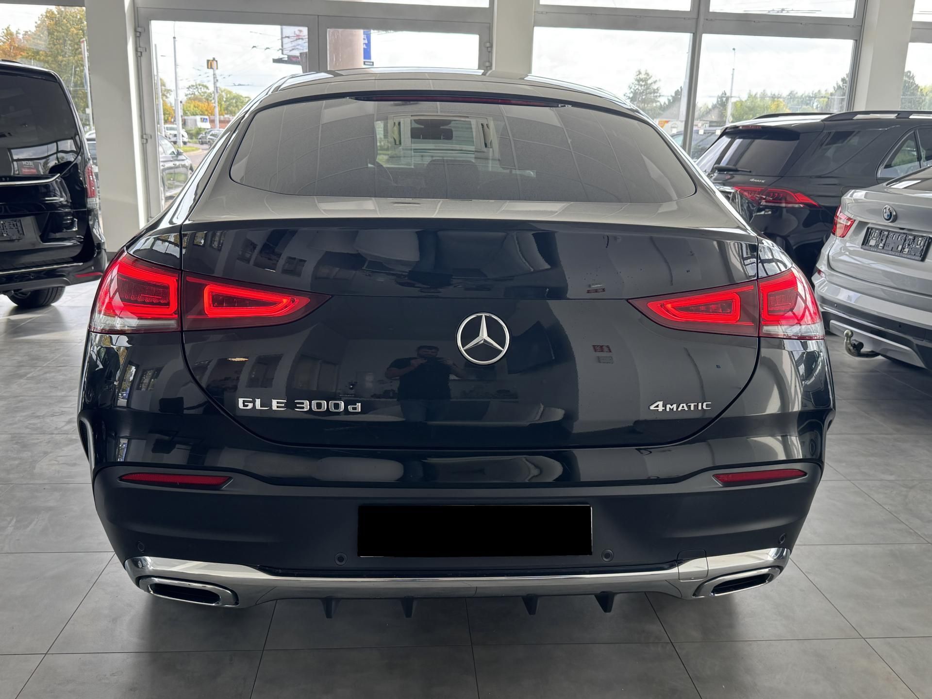 Mercedes-Benz GLE, 300d 4 MATIC AMG - fotka 6