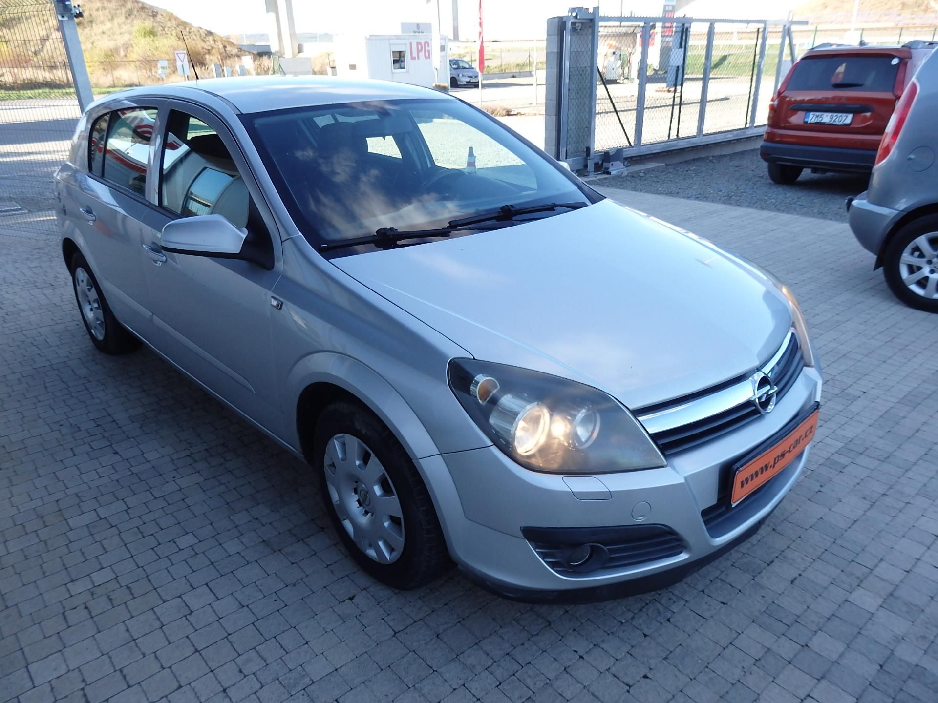 Opel Astra, 1.6i 77 kW DIGI. KLIMA - fotka 3