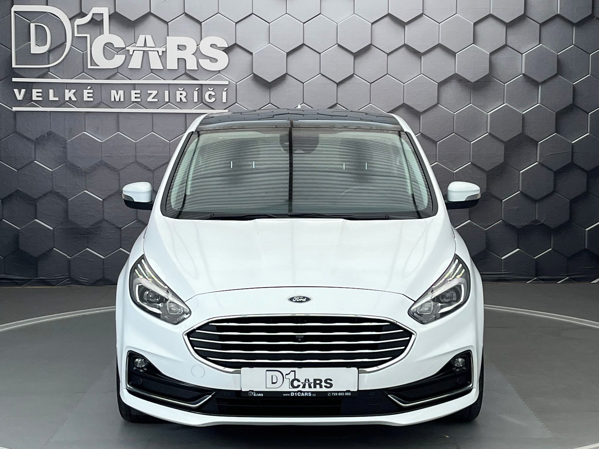 Ford S-MAX, 2.0 EB Titanium LED manuál - fotka 6