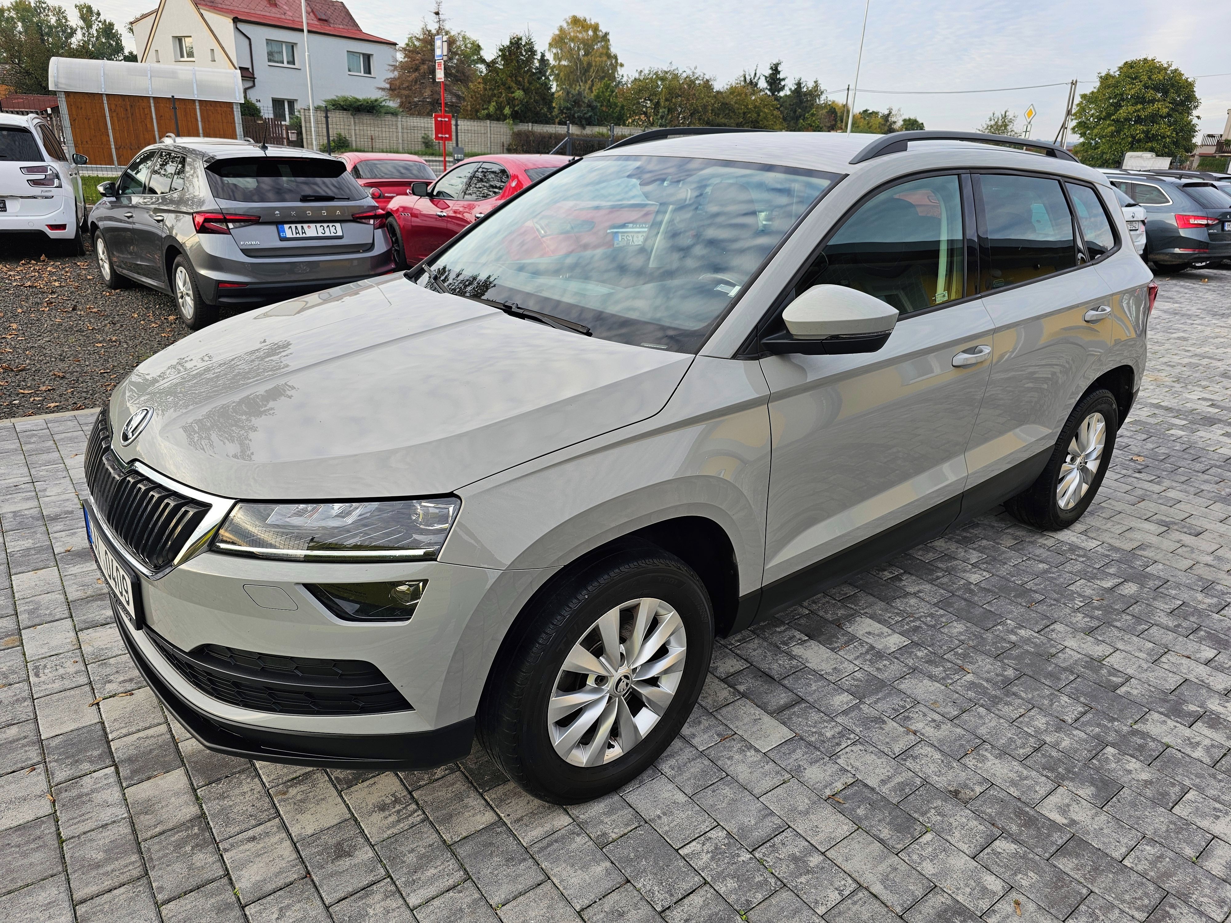 Škoda Karoq, 1.0 TSI, kamera, led světla