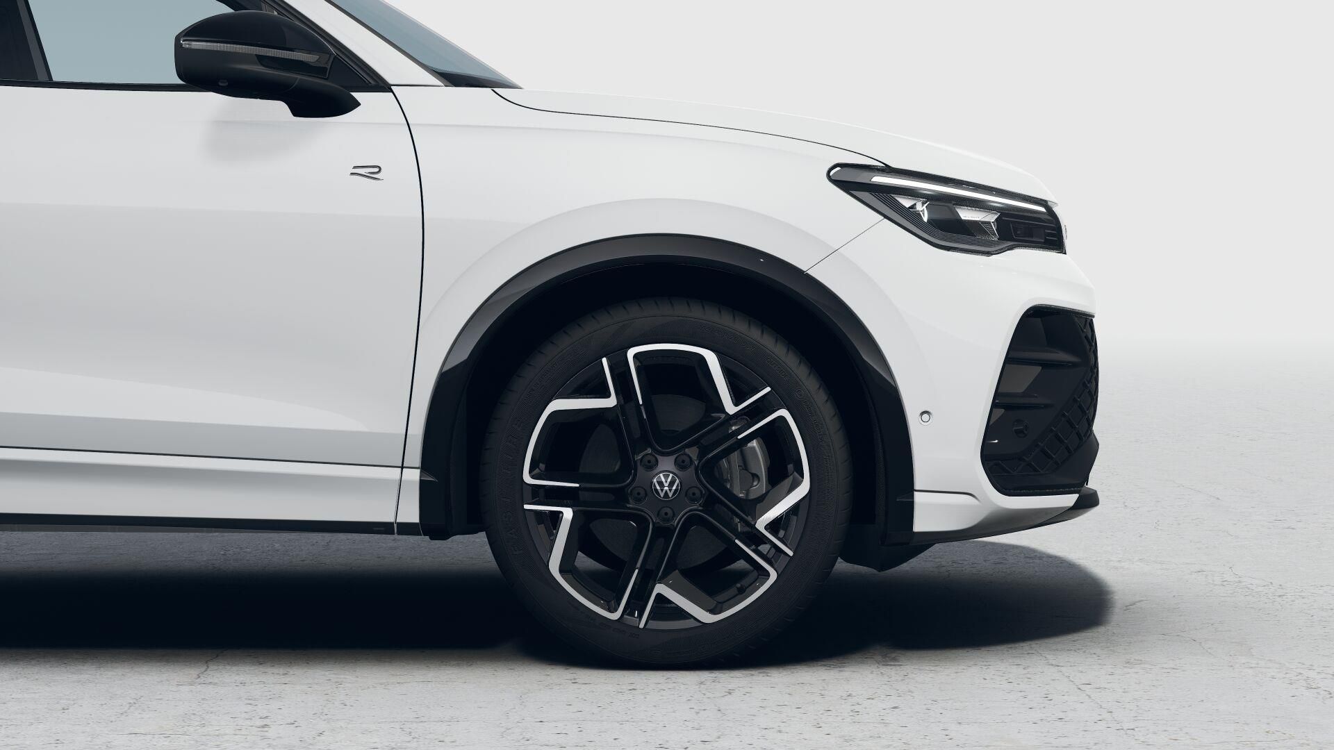 Volkswagen Tiguan, R-Line People 150 kW eHybrid - fotka 5