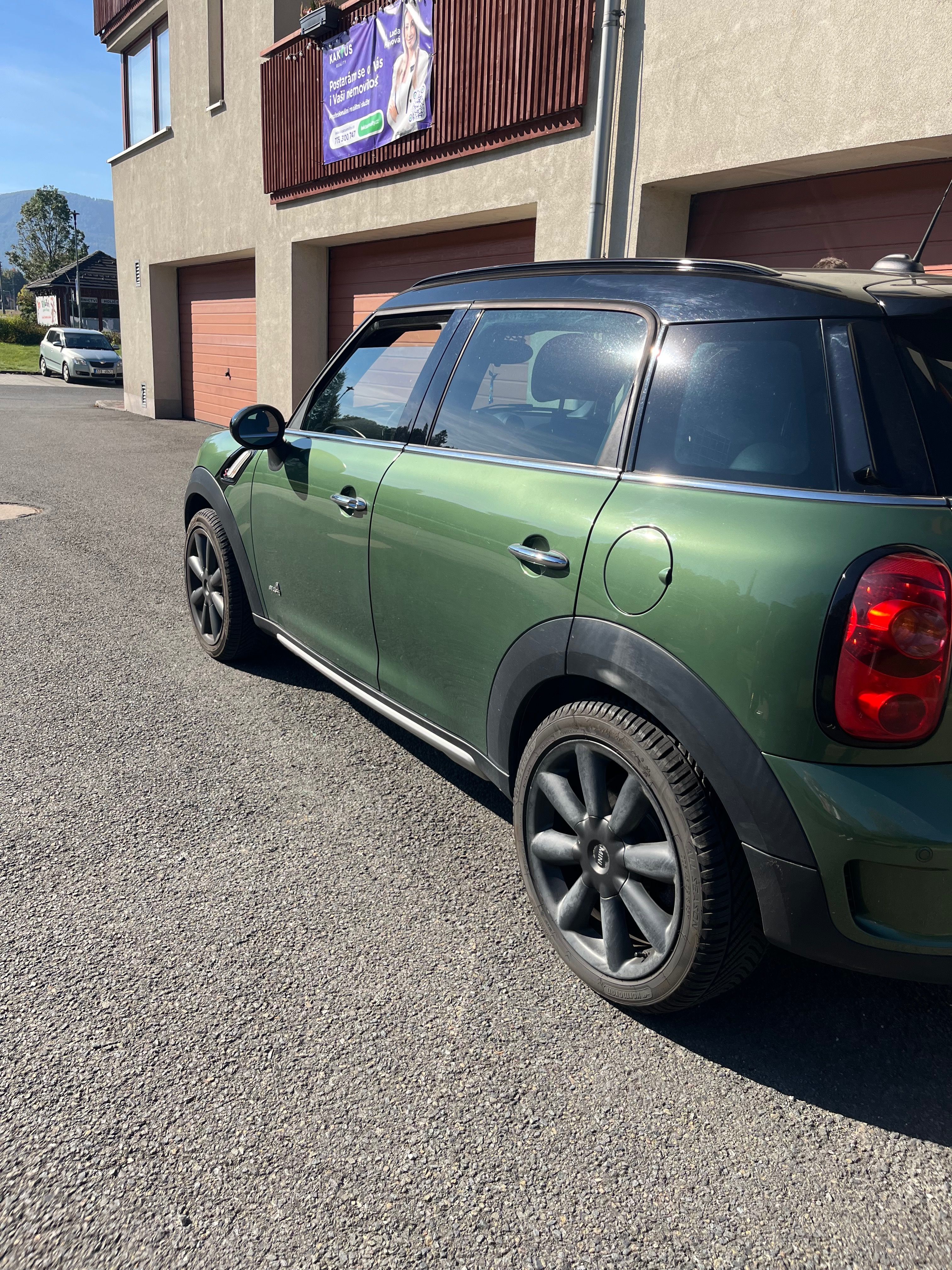 Mini Countryman, Mini Cooper Countryman SD ALL4 - fotka 2