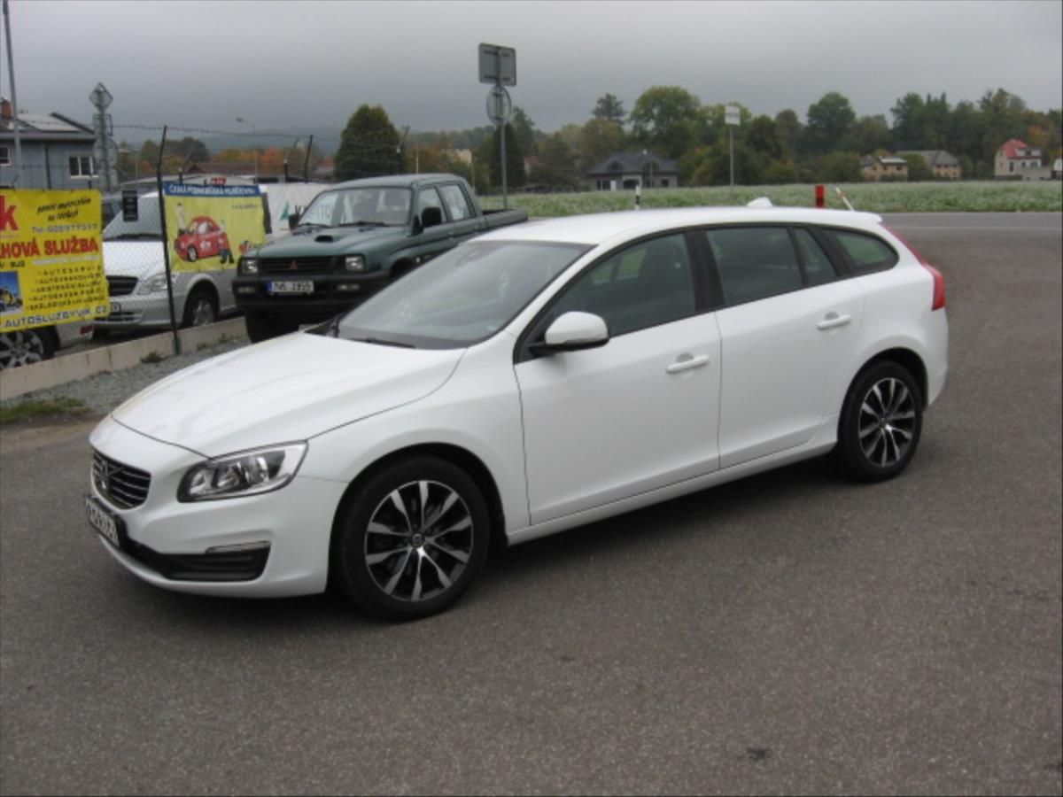 Volvo V60, 2,0 Automat - fotka 2