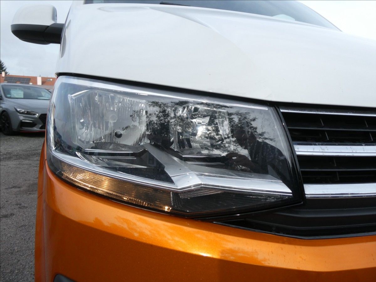 Volkswagen Multivan, 2,0 TDi 110kW DSG,BULLI,1.maj. - fotka 5