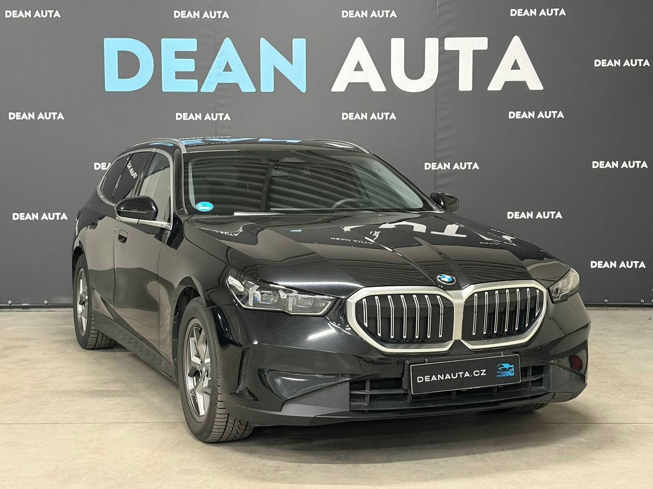 BMW Řada 5, 520D Touring 145kw - fotka 2