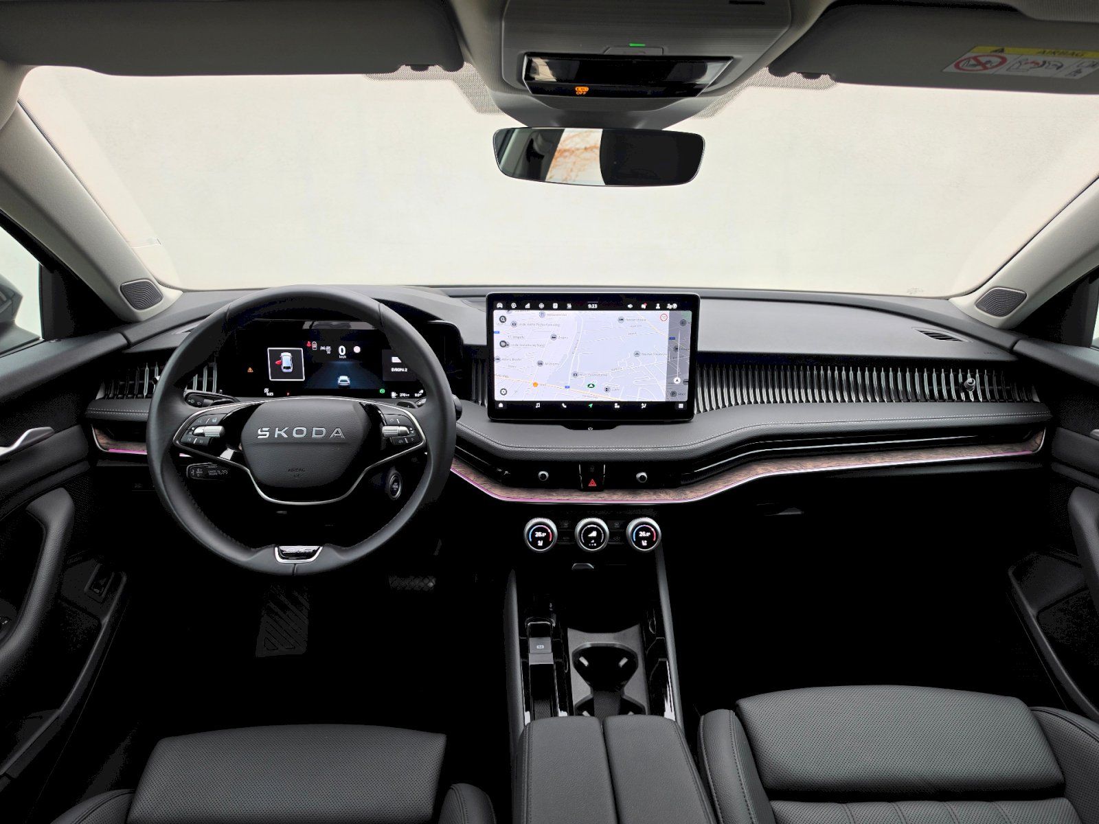 Škoda Superb, COMBI 2,0TDI 110KW DSG L&K - fotka 5