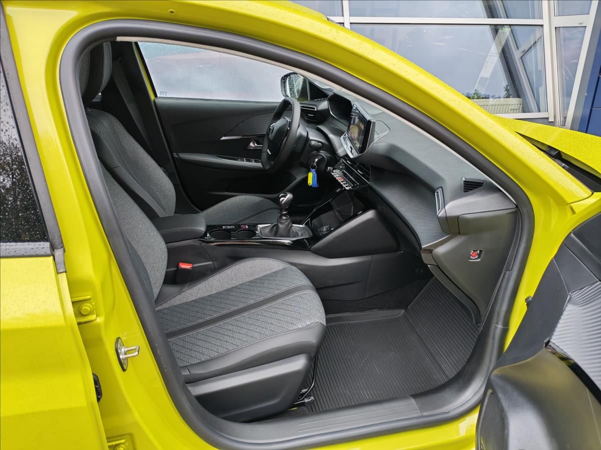 Peugeot 208, ALLURE 1.2 Turbo 100 MAN6 - fotka 5