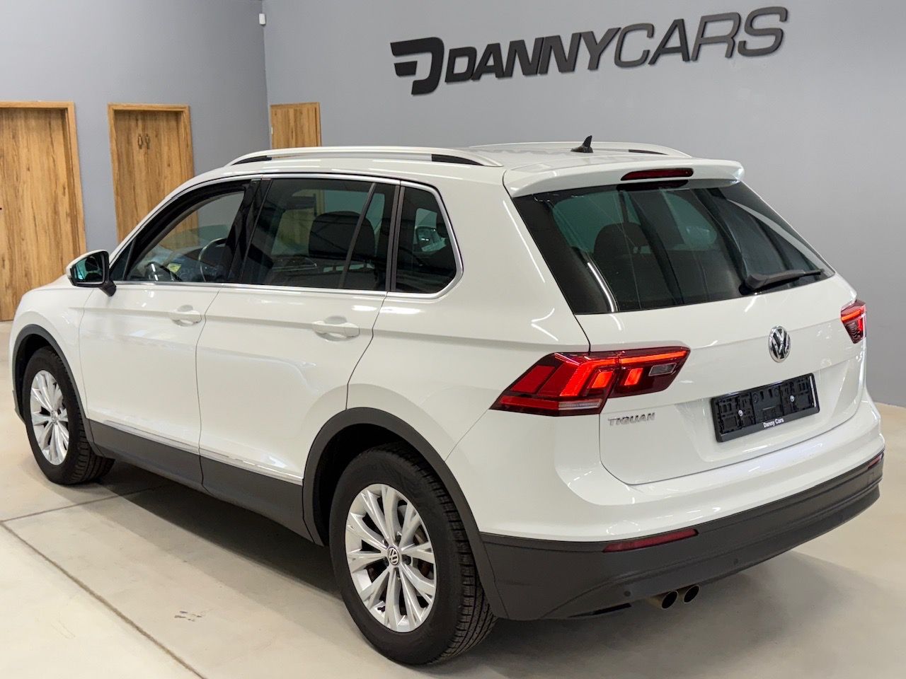 Volkswagen Tiguan, 1.5TSI DSG, FULL LED, VIRTUAL - fotka 4