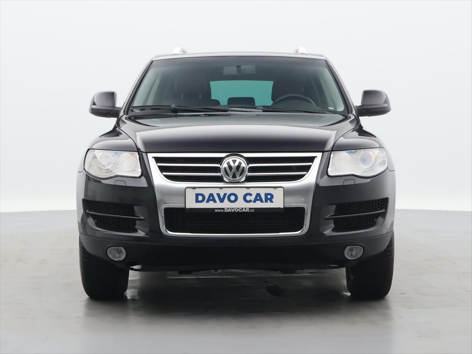 Volkswagen Touareg, 3,0 TDI V6 176kW Tiptronic CZ - fotka 2