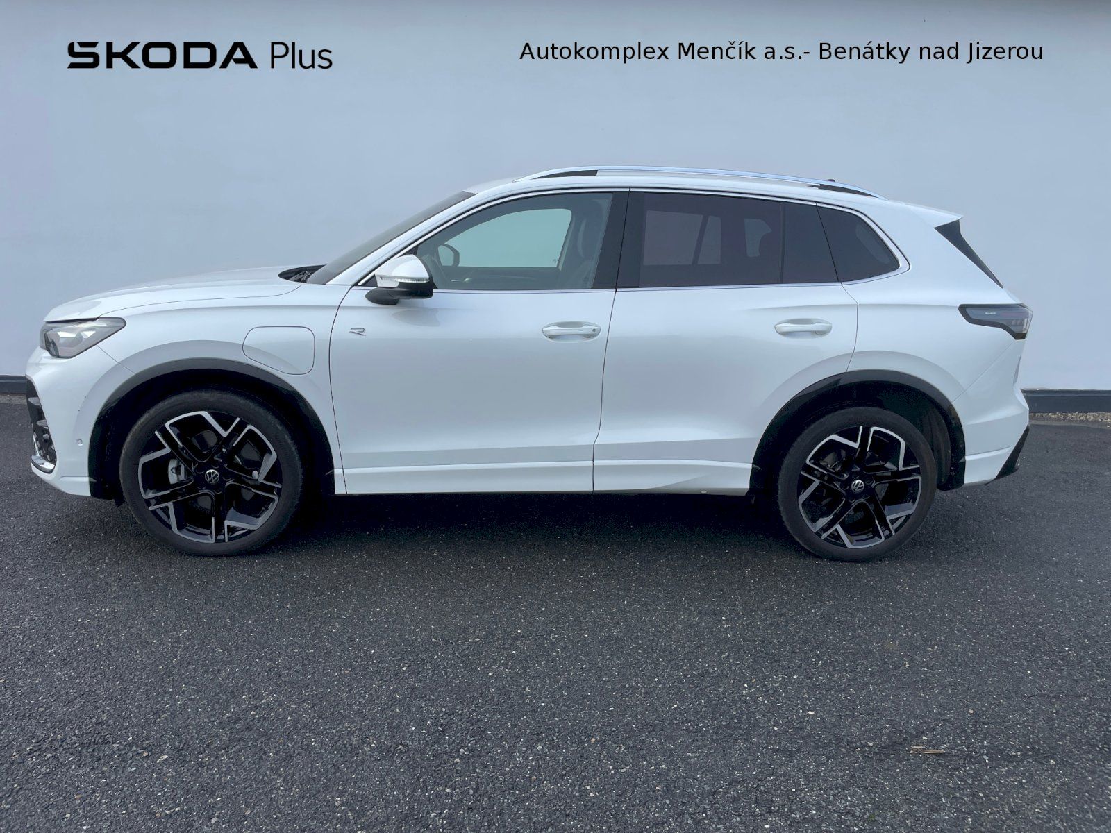 Volkswagen Tiguan, TIGUAN R-LINE 1,5 TSI 130 KW E - fotka 3