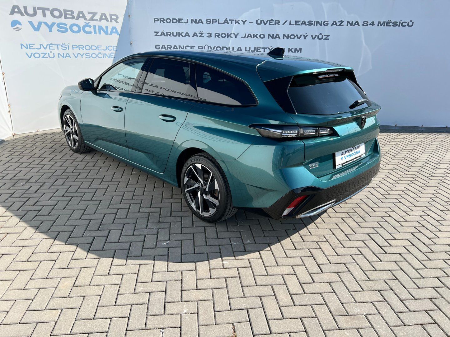Peugeot 308, 1.2PT 96kW! Allure! ČR! AUT. - fotka 6