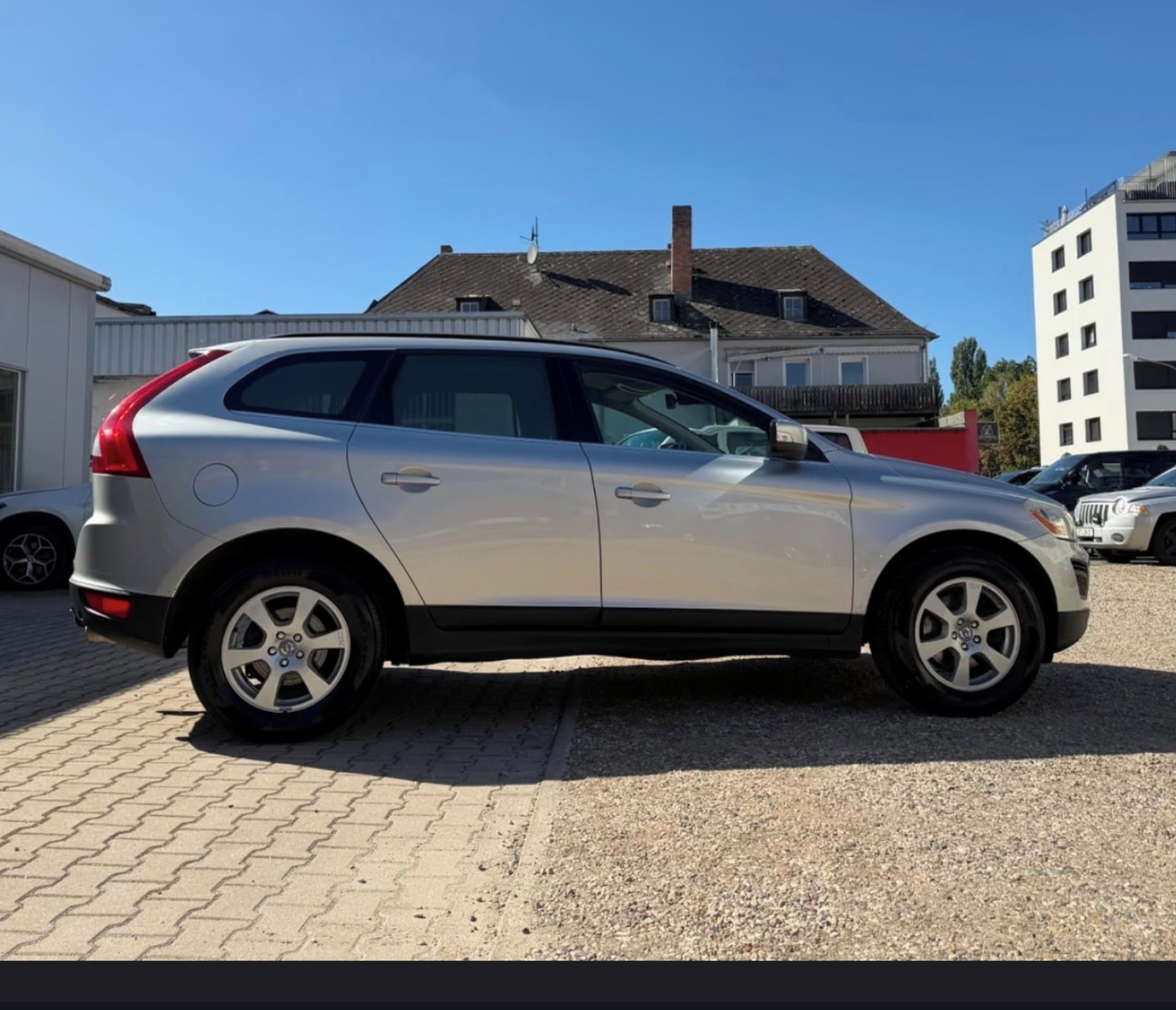 Volvo XC60, 2,4D 120kW 4x4 Summum - fotka 5
