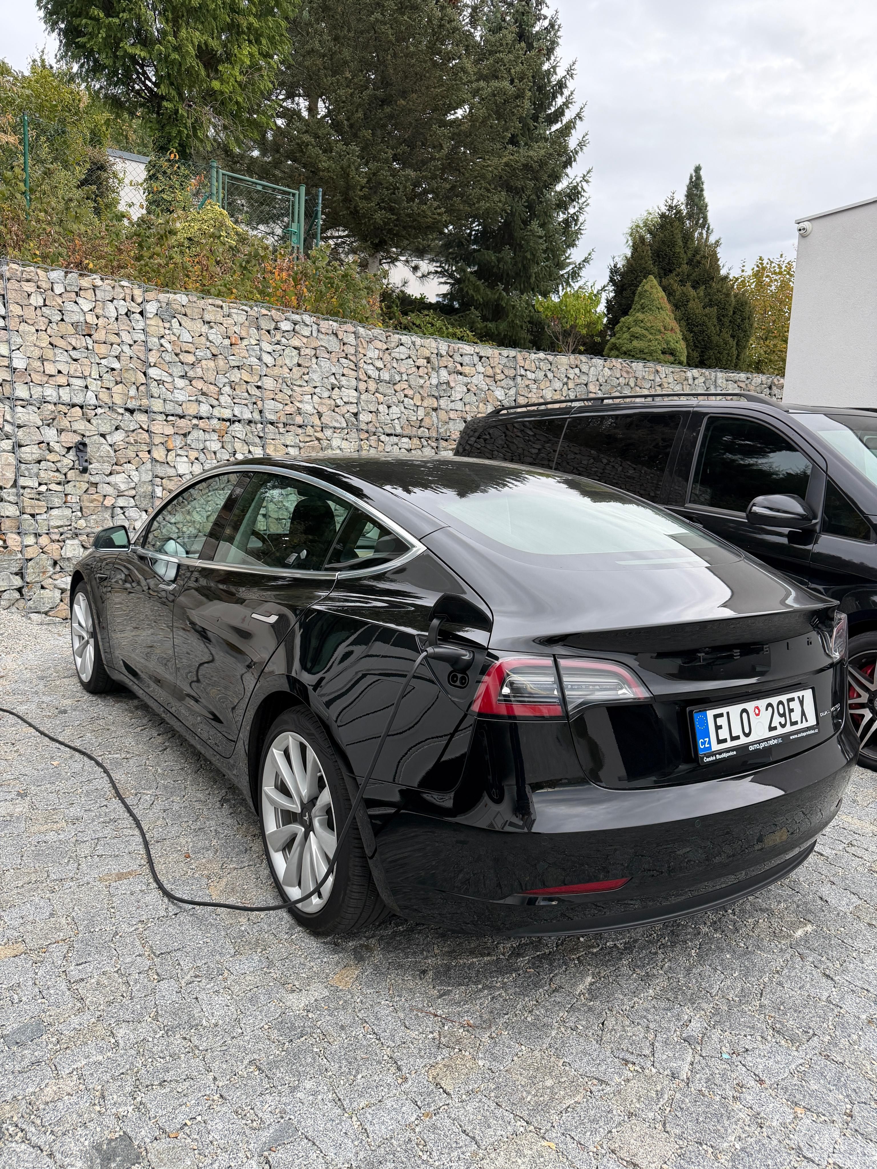 Tesla Model 3, Long Range 4WD 78kWh, SoH 84% - fotka 5