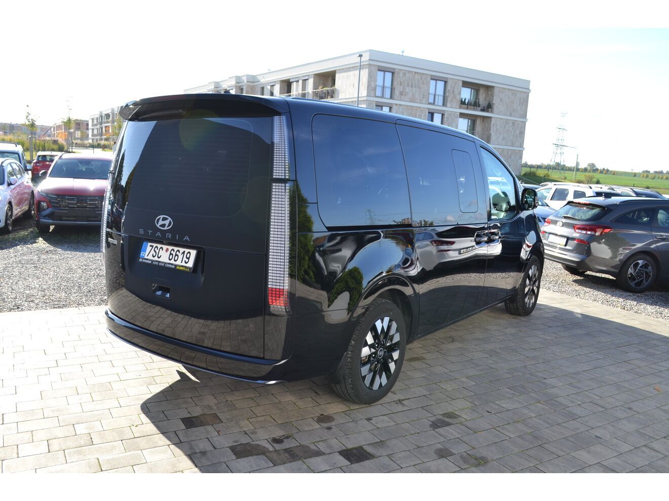Hyundai Staria, 25 HEV 7WG LUXURY - 7 MÍST PAN - fotka 5