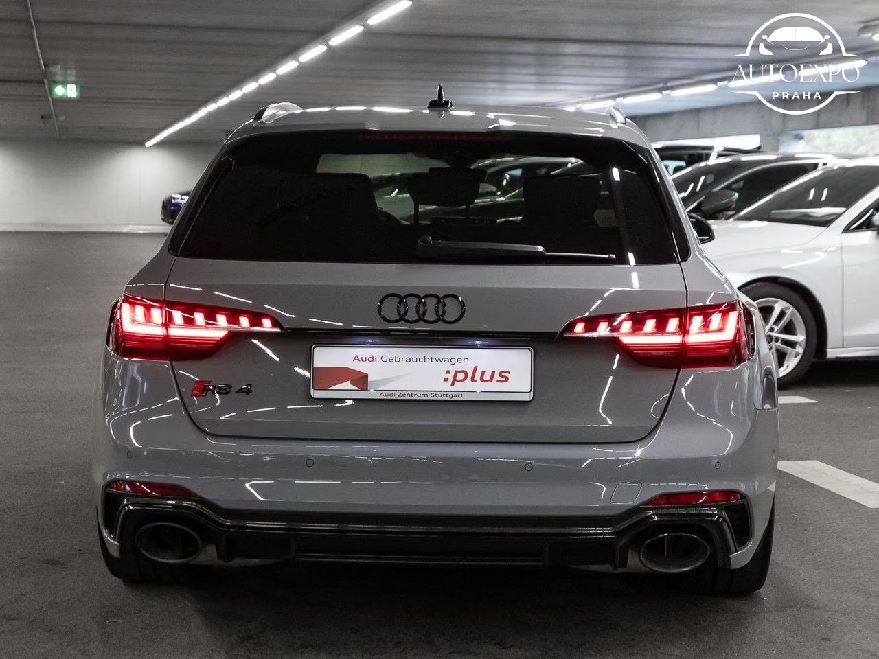 Audi RS4, Avant 2.9 TFSI quattro Carbon - fotka 3