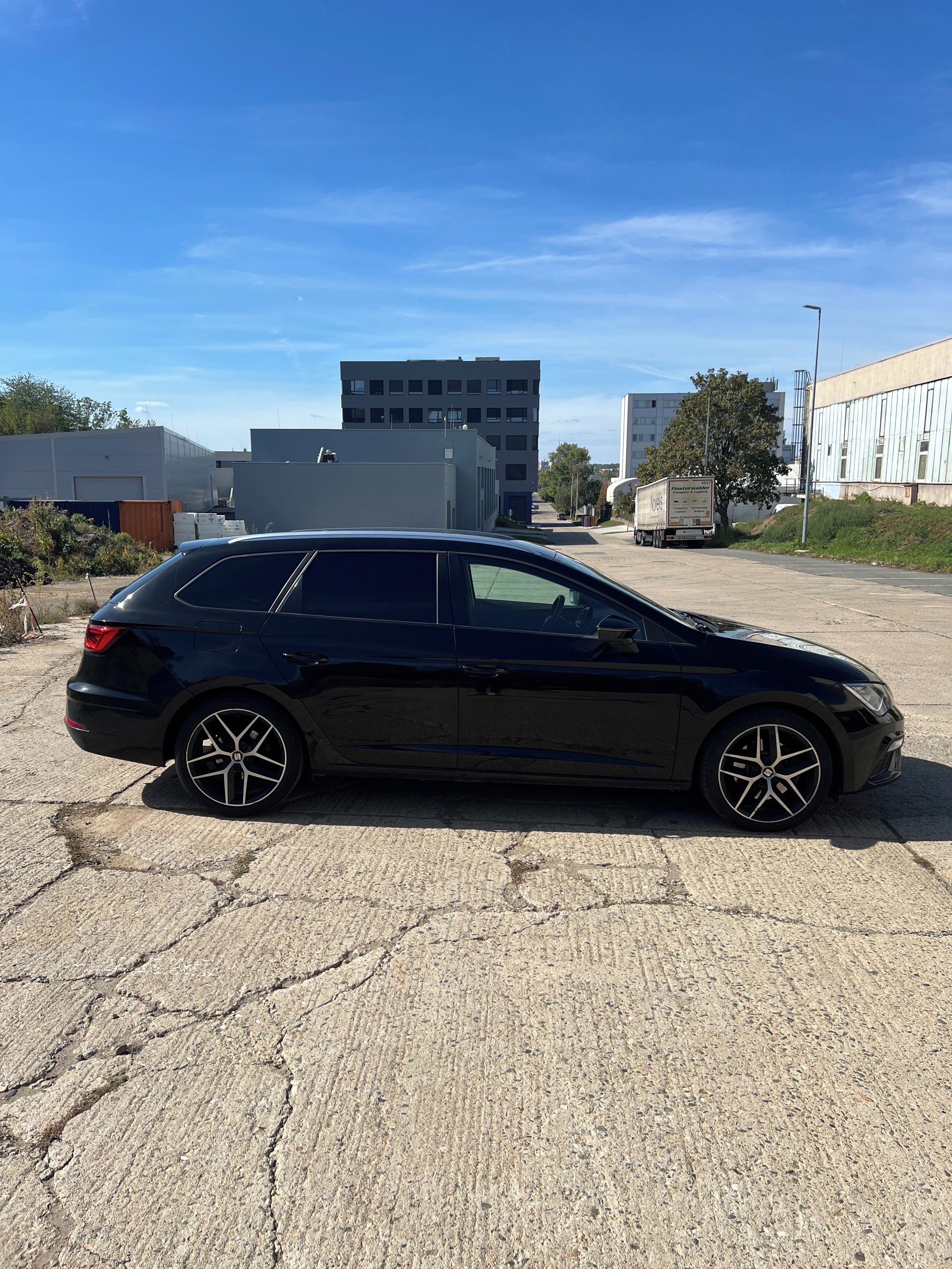 Seat Leon, 2.0 TDI, 135 KW - fotka 2