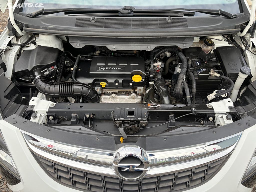 Opel Zafira, 1,4 7MÍST,SERVISKA