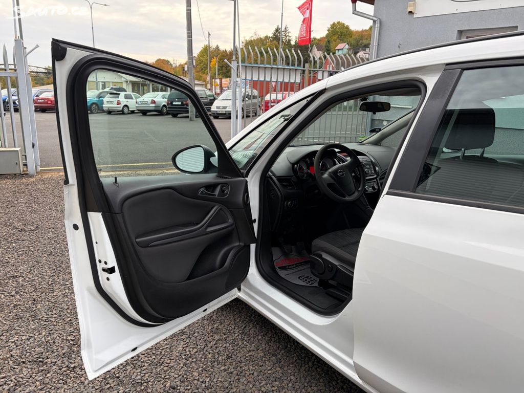 Opel Zafira, 1,4 7MÍST,SERVISKA