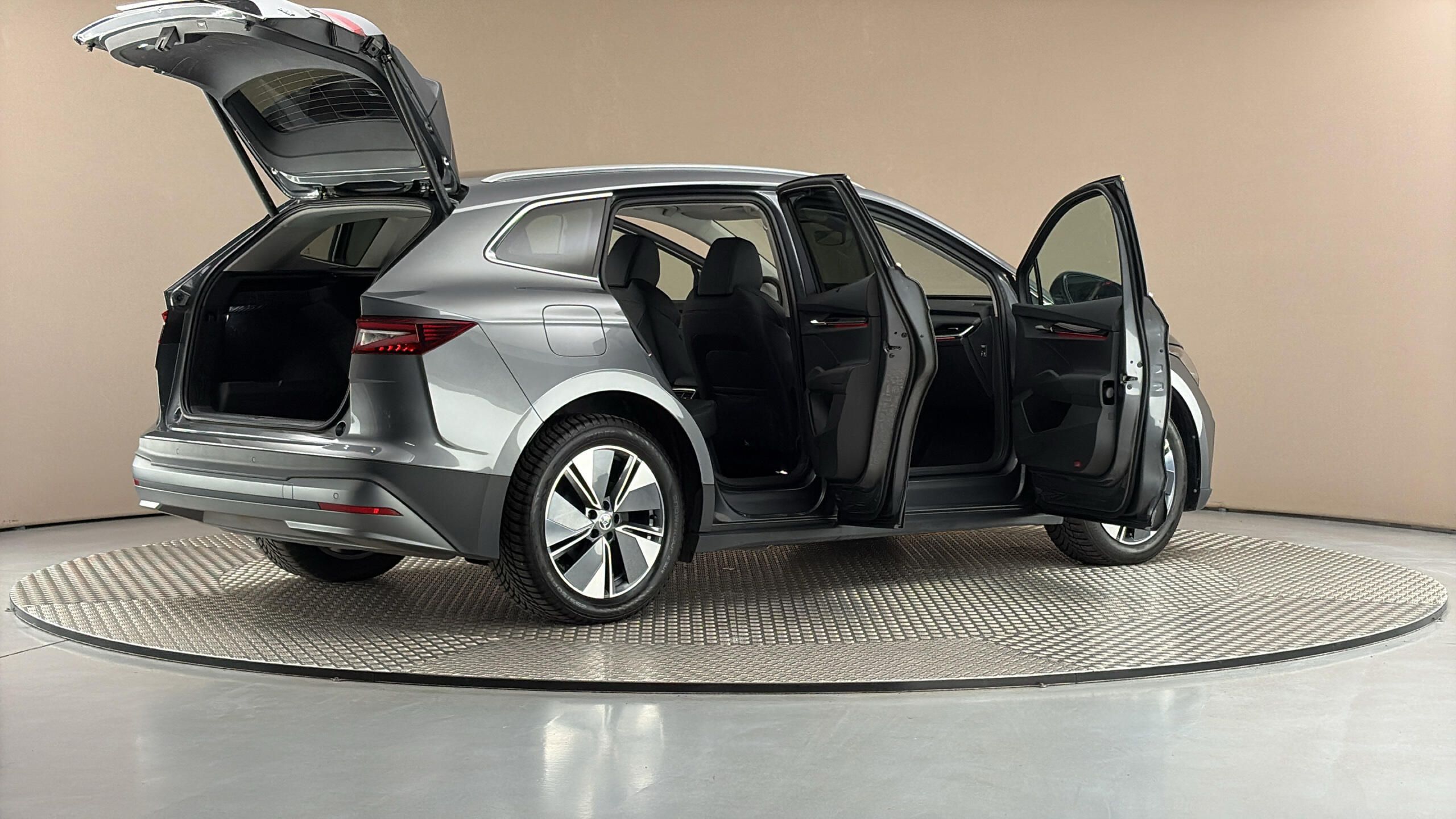 Škoda Enyaq, 82 kWh AUT 80x Clever - fotka 6