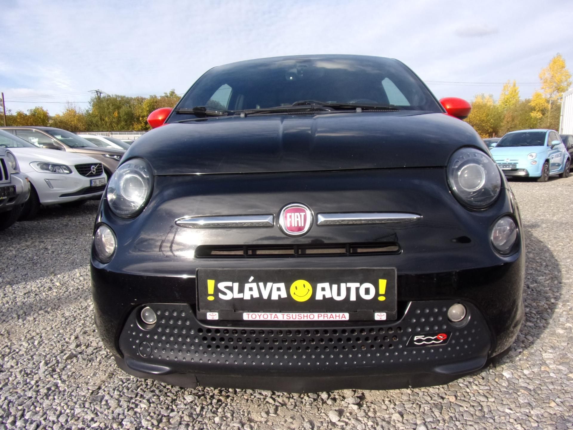 Fiat 500E, 24kWh 83kW SYMPATICKÉ VYBAVENÉ - fotka 2
