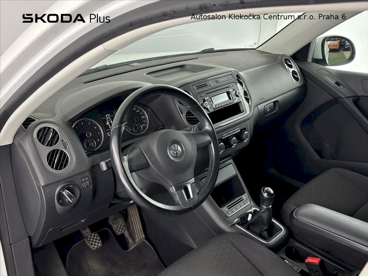 Volkswagen Tiguan, TSI90 kW Trendline - fotka 6