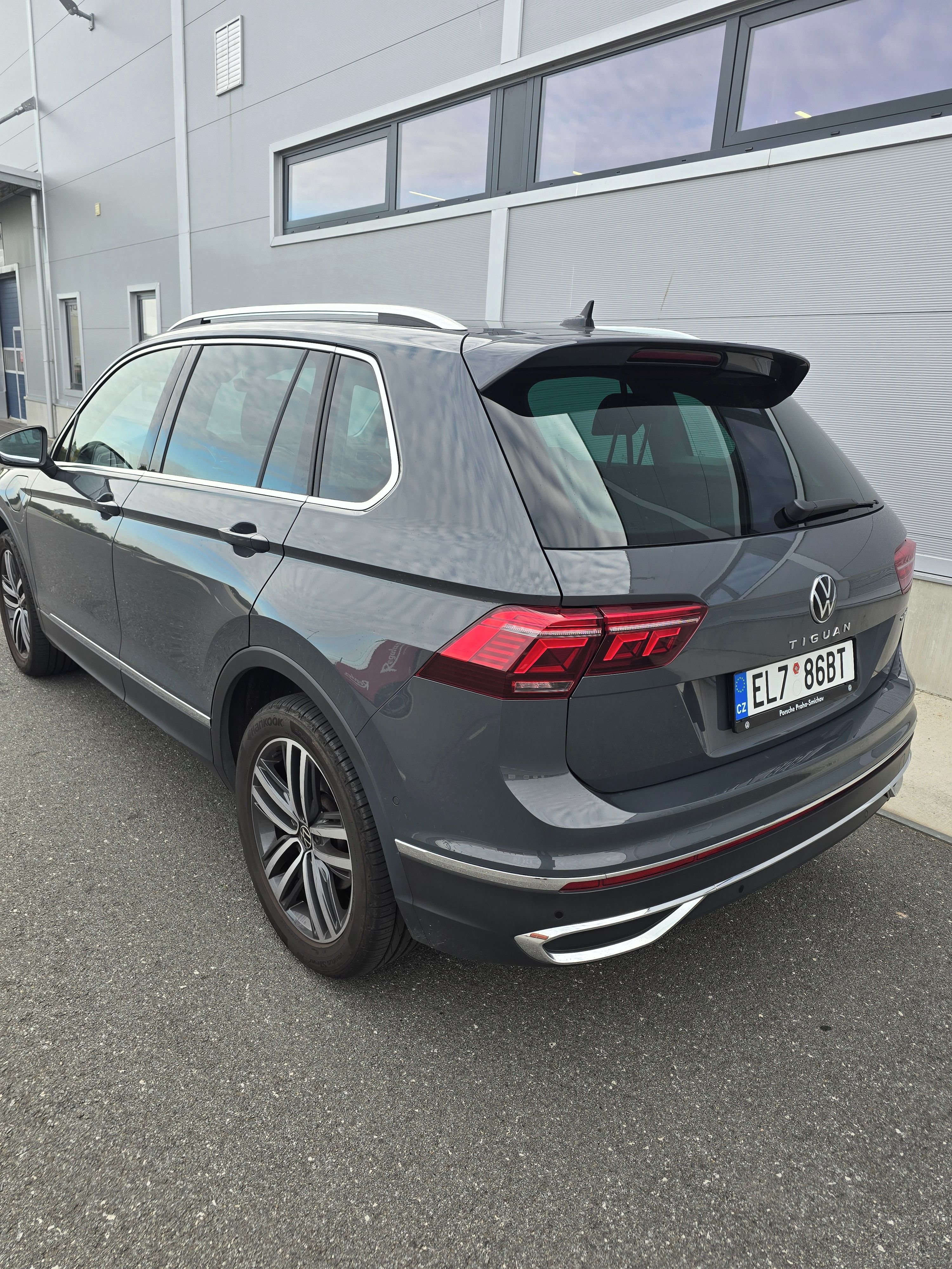 Volkswagen Tiguan, TIGUAN Hybrid Elegance 1,4 TSI - fotka 6