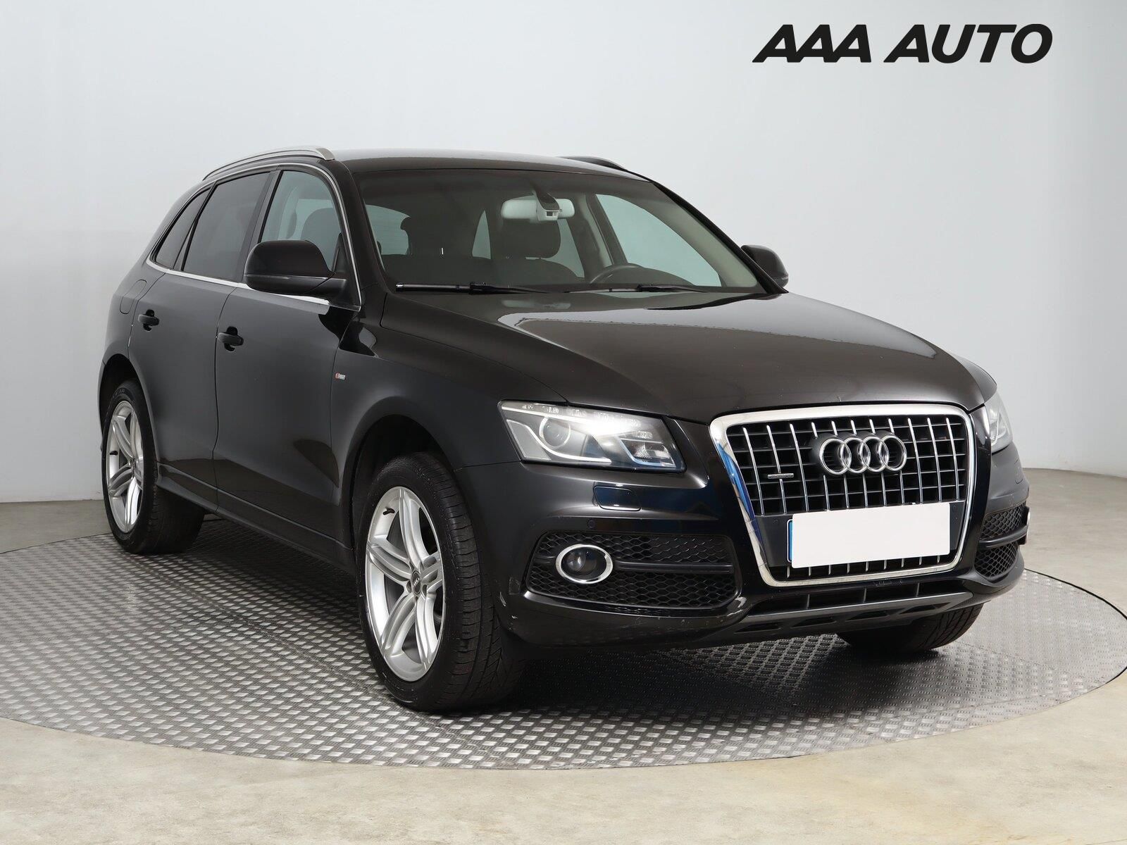 Audi Q5, 2.0 TDI, 4X4, Serv.kniha