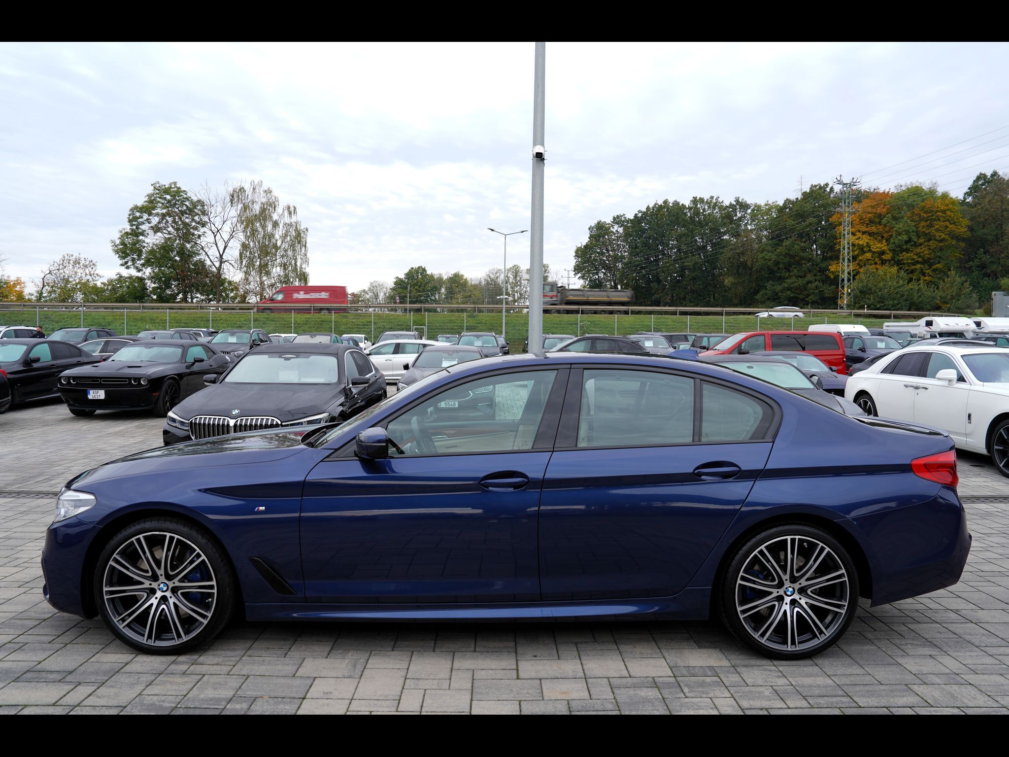 BMW Řada 5, 540d xDrive Mpaket/320PS/ČR - fotka 3