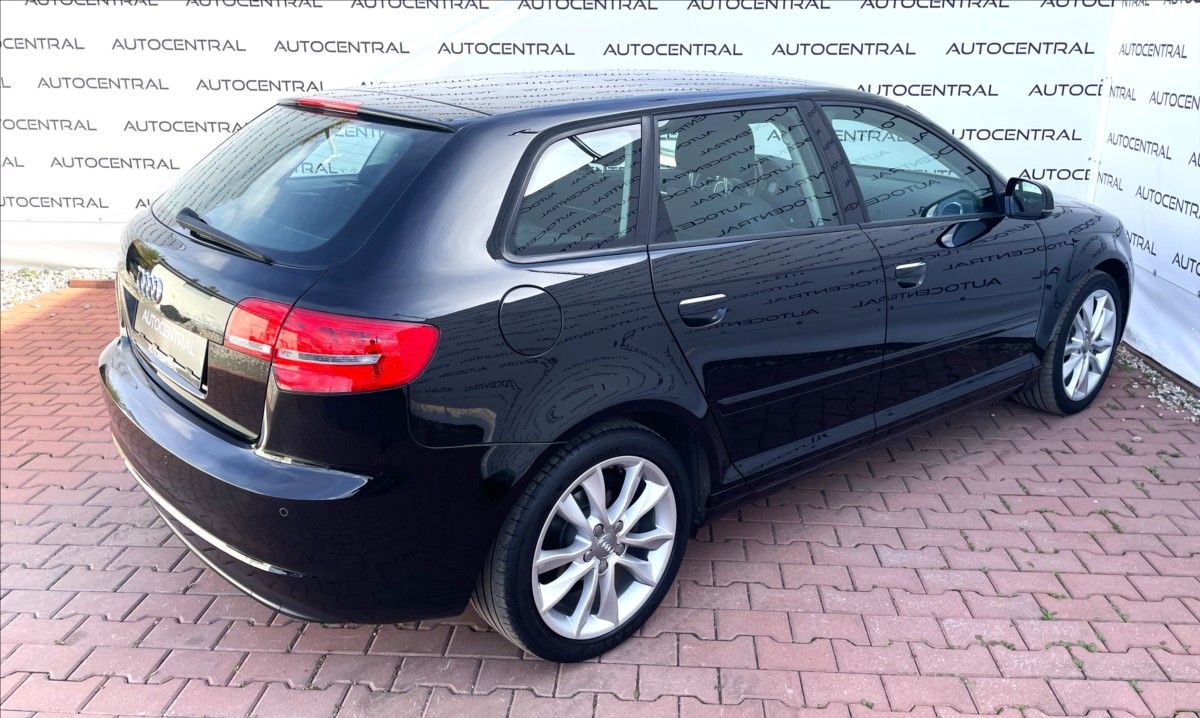 Audi A3, 1,2 TFSI Sportback 77kw servis - fotka 4