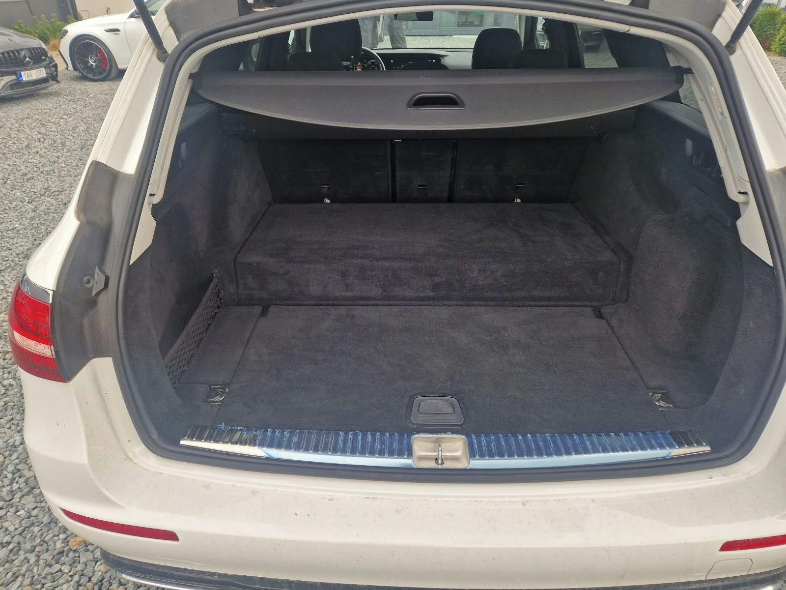 Mercedes-Benz Třídy E, Mercedes BENZ E300 de - fotka 4