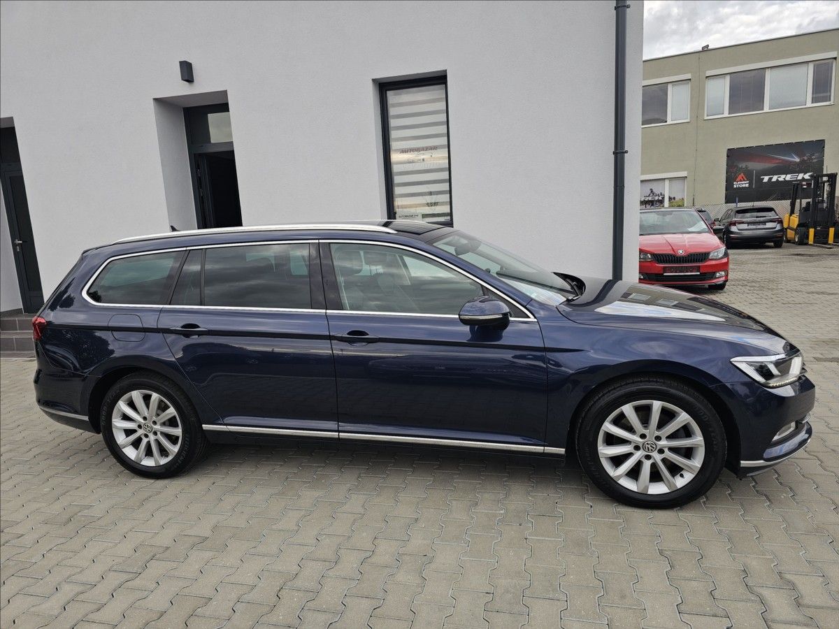 Volkswagen Passat, B8 2,0 TDi 110KW Highline - fotka 5