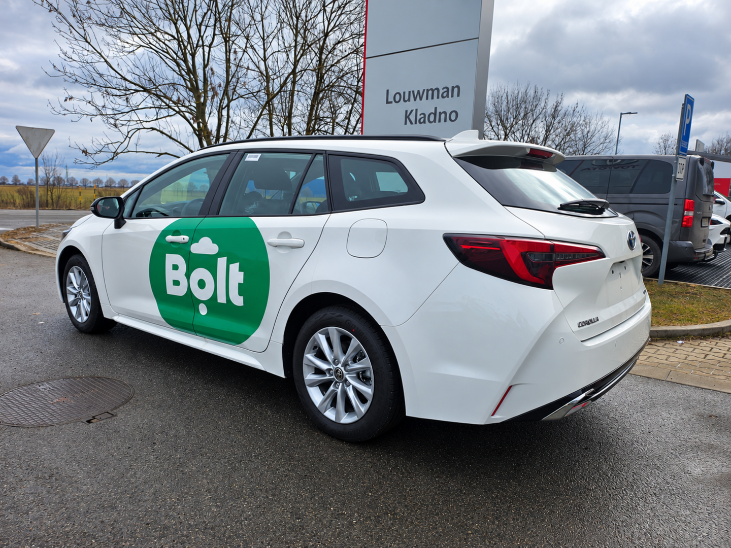Toyota Corolla, 1,8 TS Comfort Tech - fotka 3