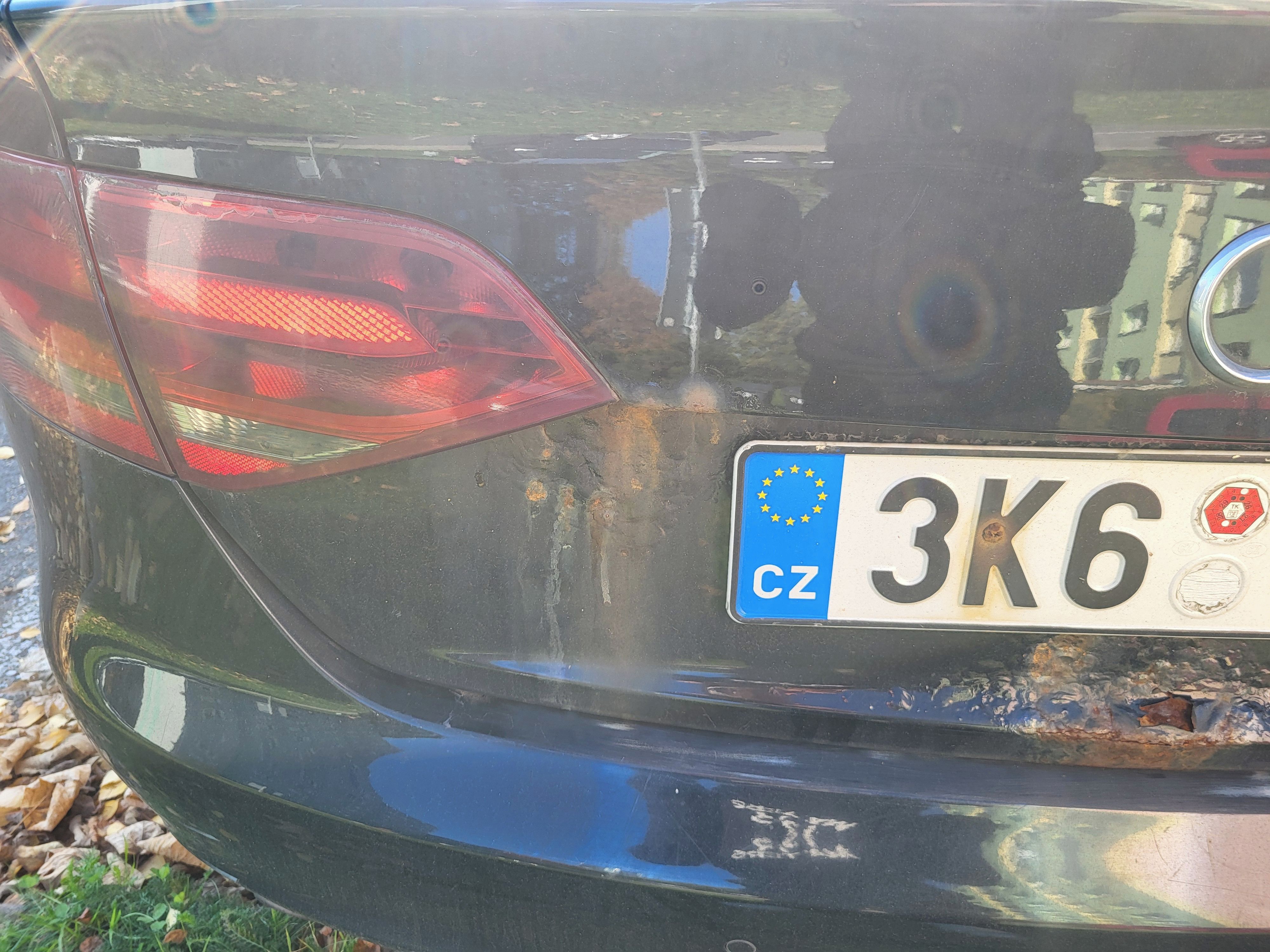 Audi A4, B8 3.2 V6 S-line - fotka 6