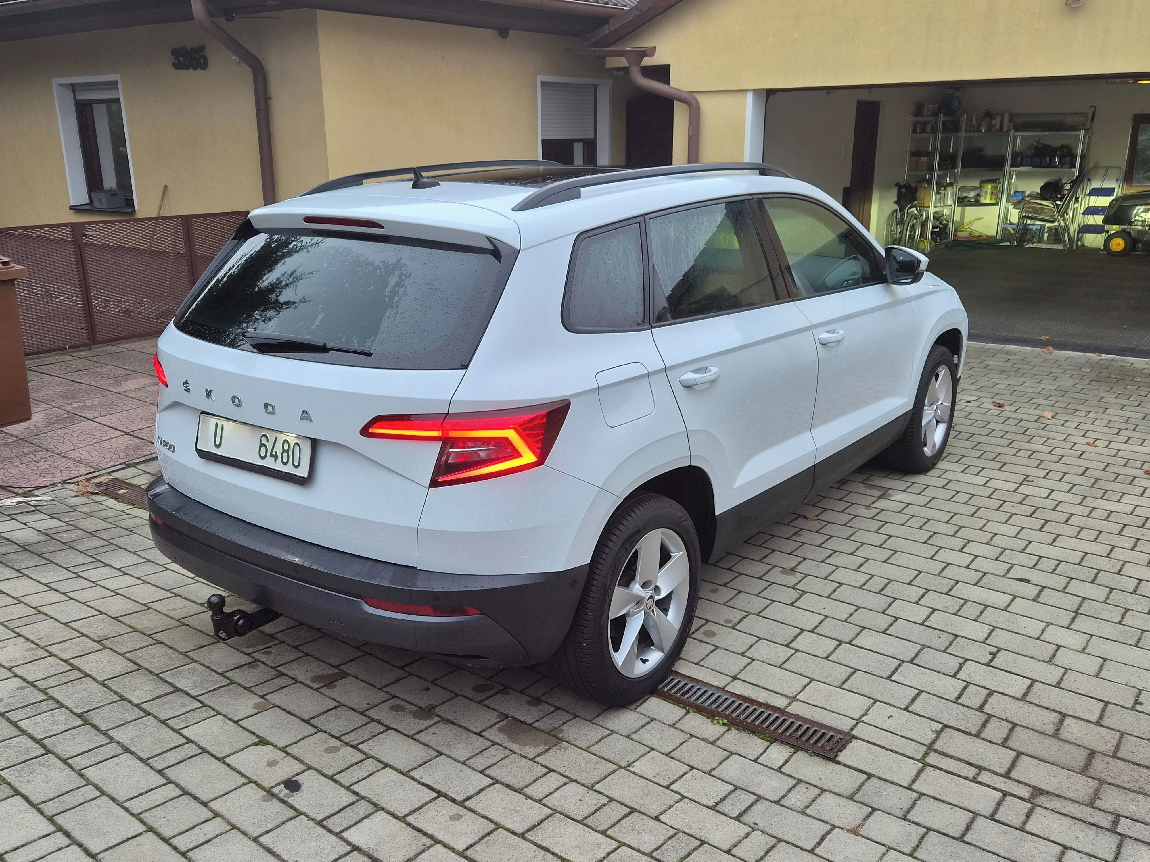 Škoda Karoq, 2,0TDi DSG VIRTUAL PANO tažný - fotka 5