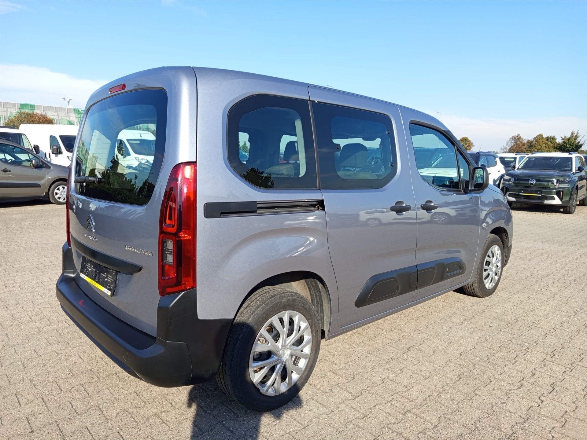 Citroën Berlingo, 1,2PT 110k 1.MAJ,ČR,zár.07/28 - fotka 4