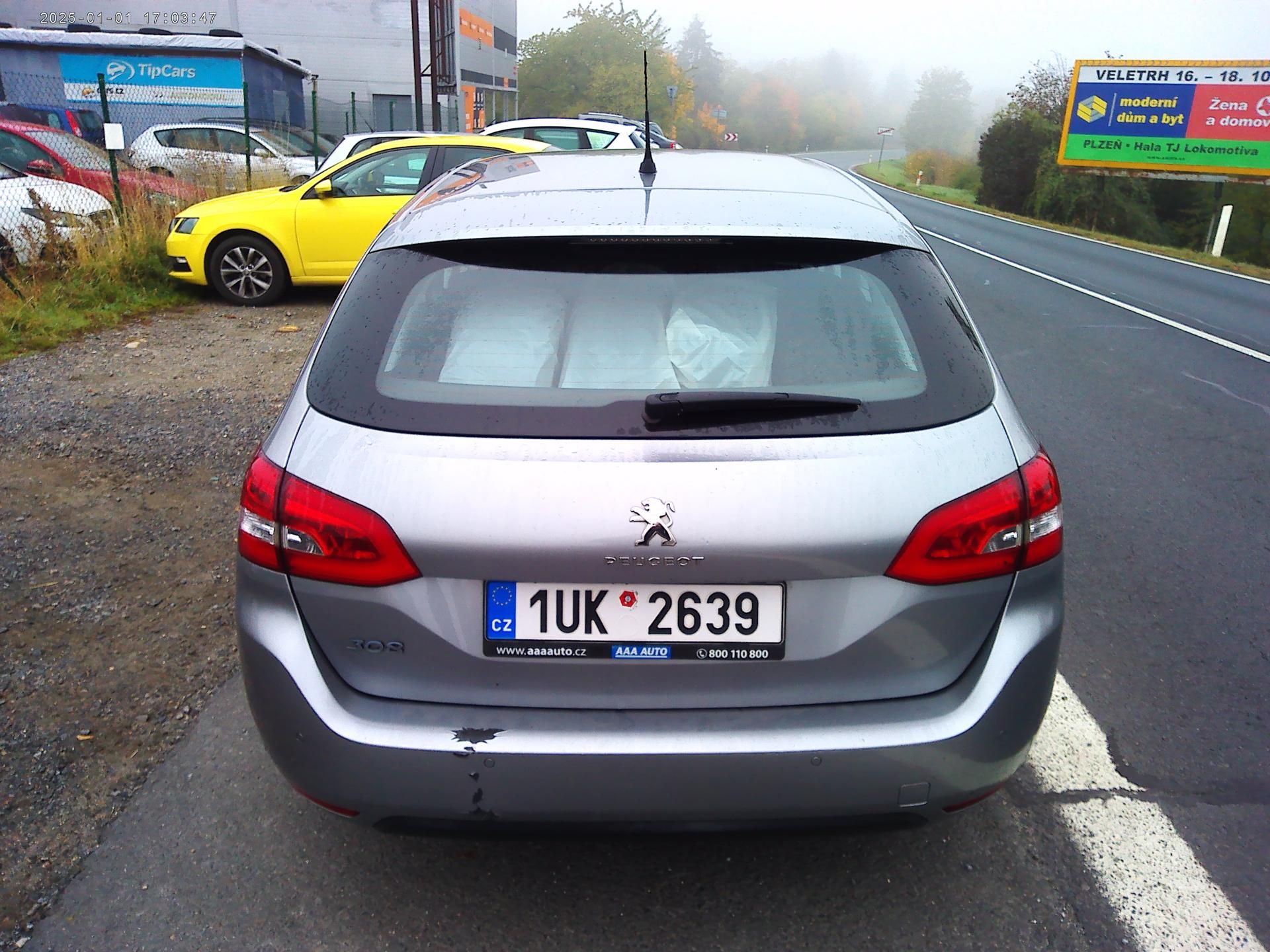 Peugeot 308, 1.6 HDi, 73 kW, klima, 2x kola - fotka 4